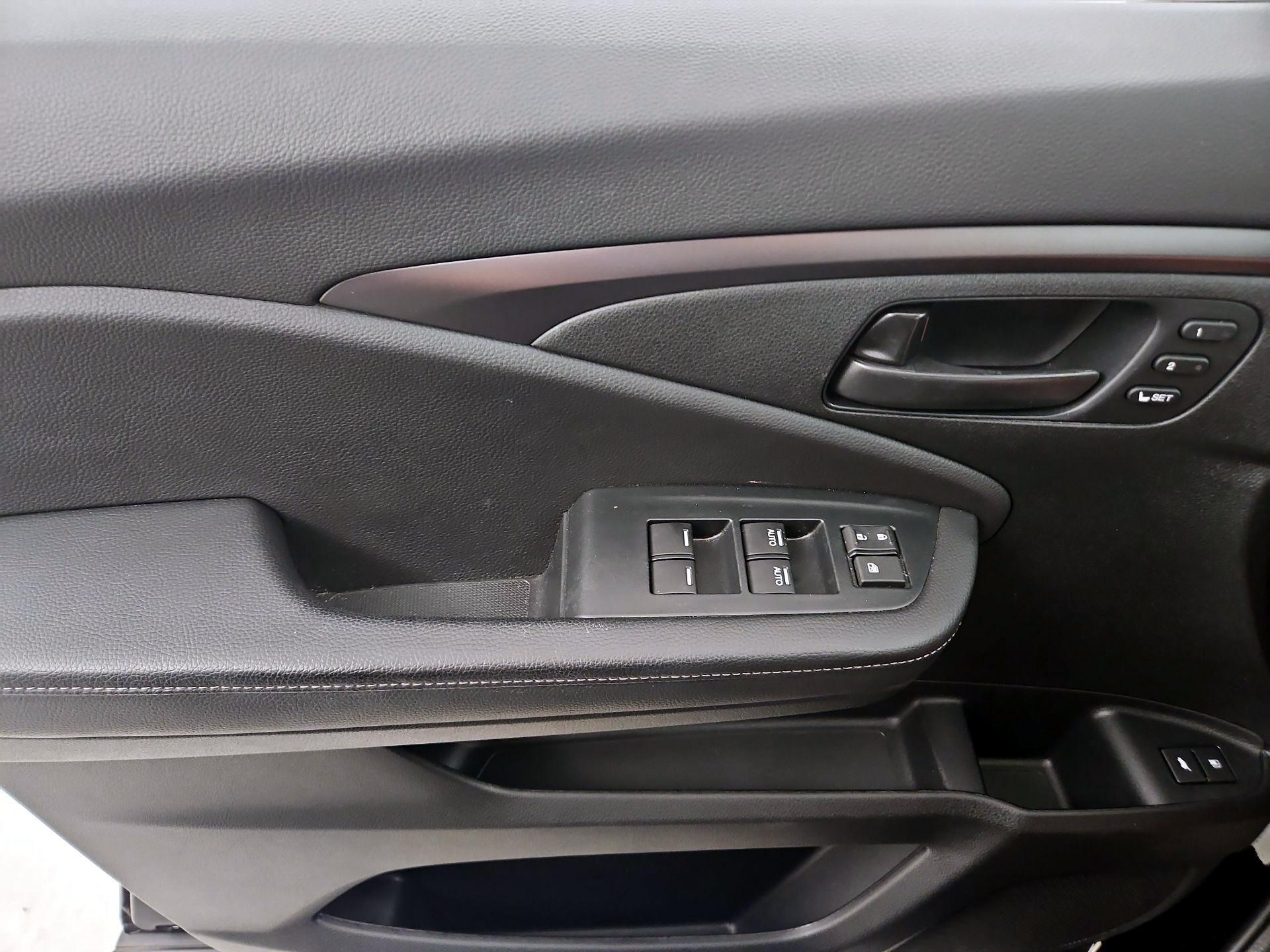 Thumbnail: 2023 Honda Passport - 12