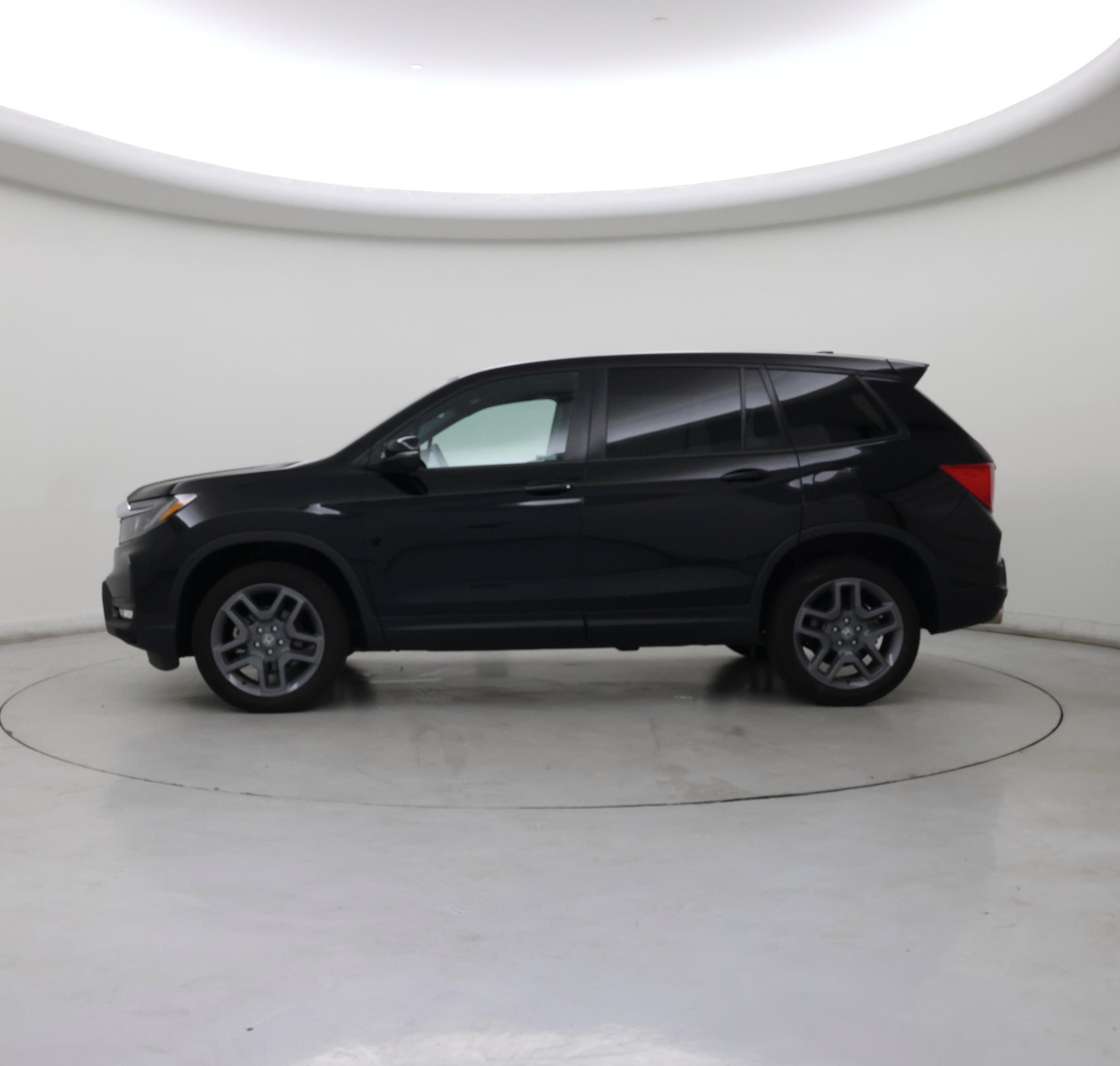 Thumbnail: 2023 Honda Passport - 3