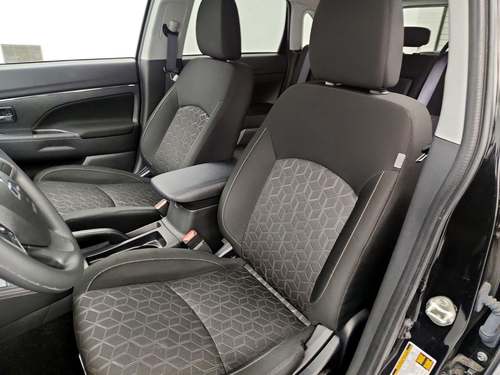 2024 Mitsubishi Outlander Sport ES - Photo 12