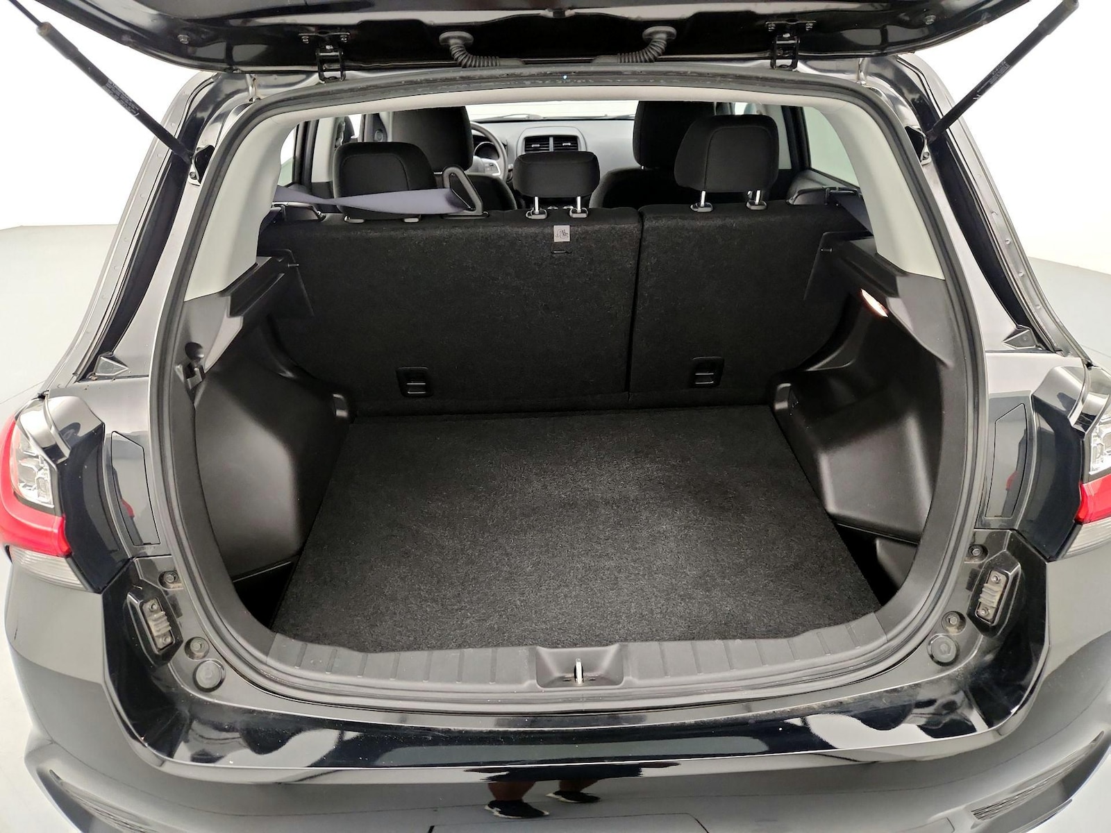 2024 Mitsubishi Outlander Sport ES - Photo 21