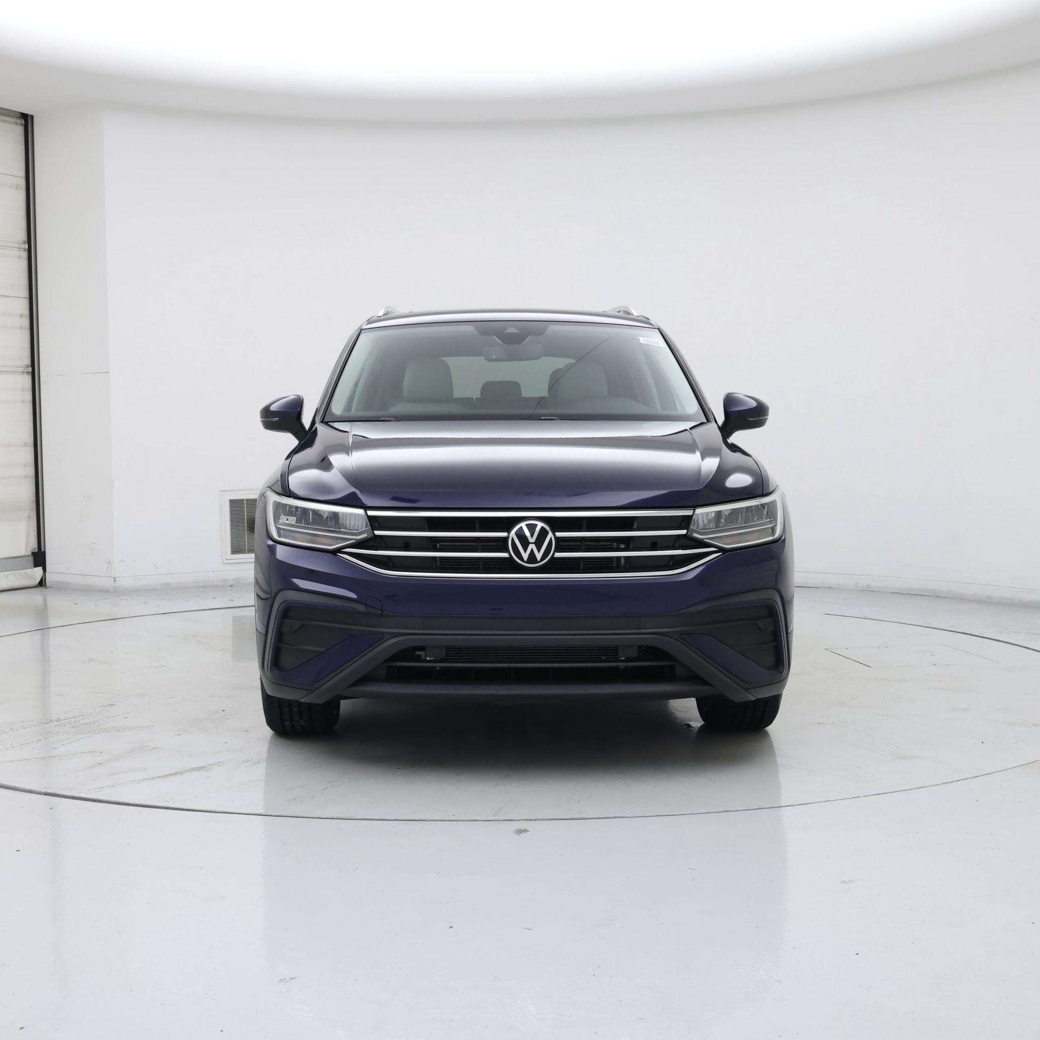 Thumbnail: 2023 Volkswagen Tiguan - 5
