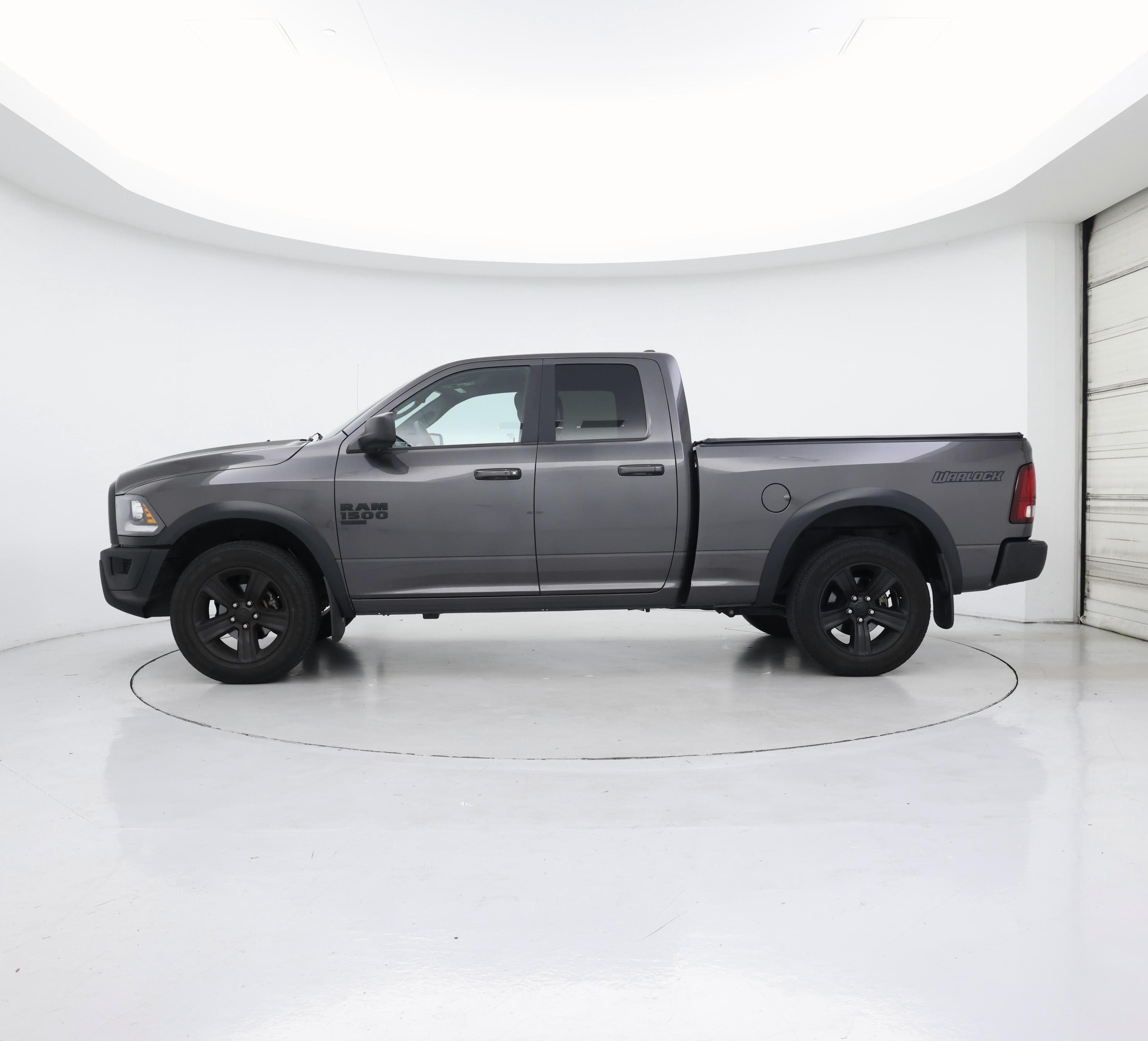 Thumbnail: 2022 RAM 1500 Classic - 3