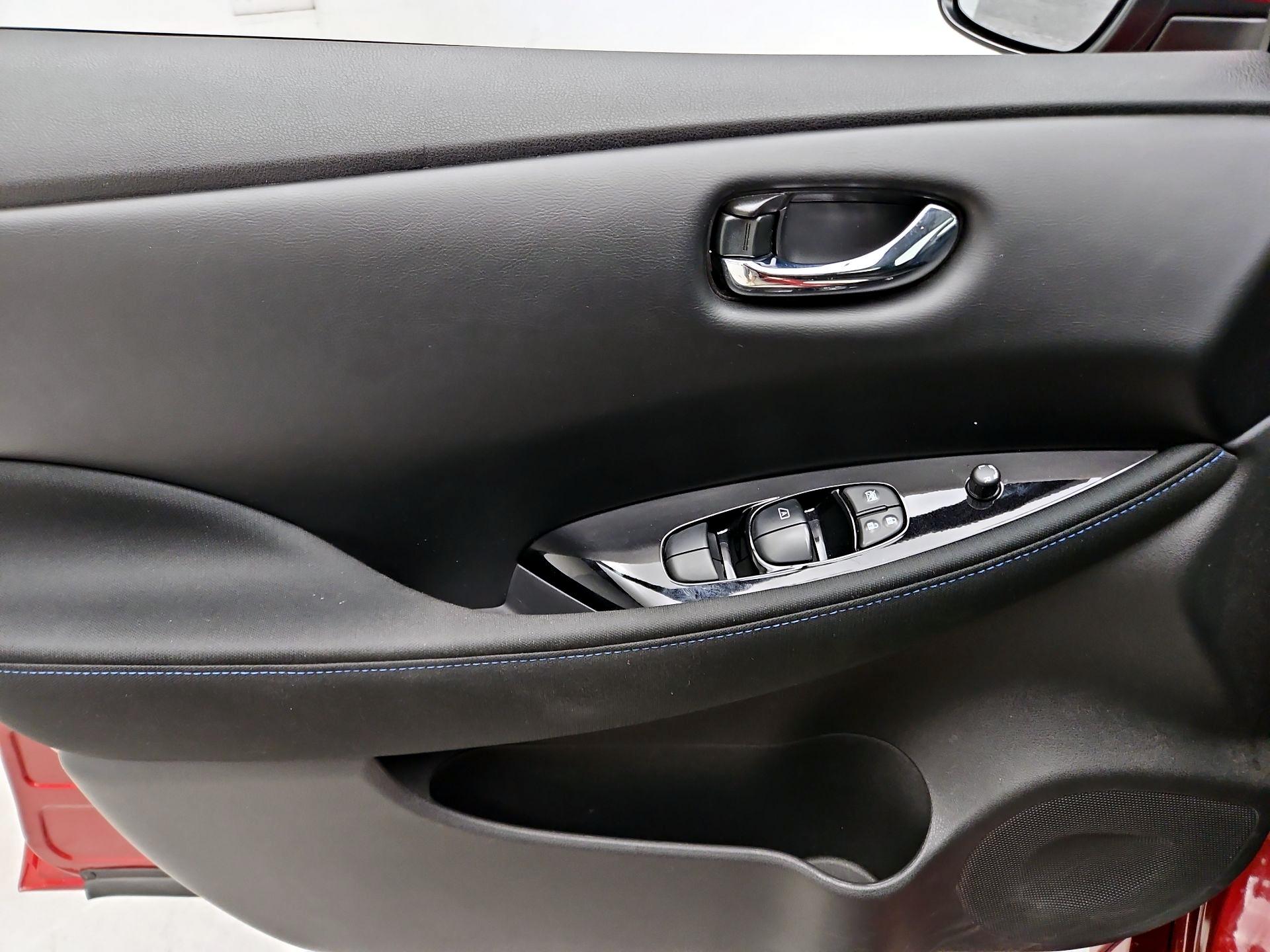 Thumbnail: 2024 Nissan Leaf - 10