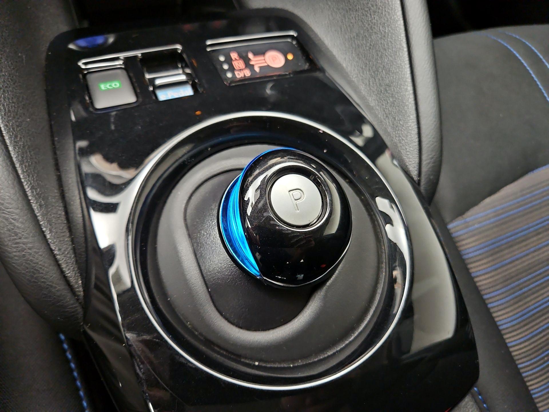 Thumbnail: 2024 Nissan Leaf - 16