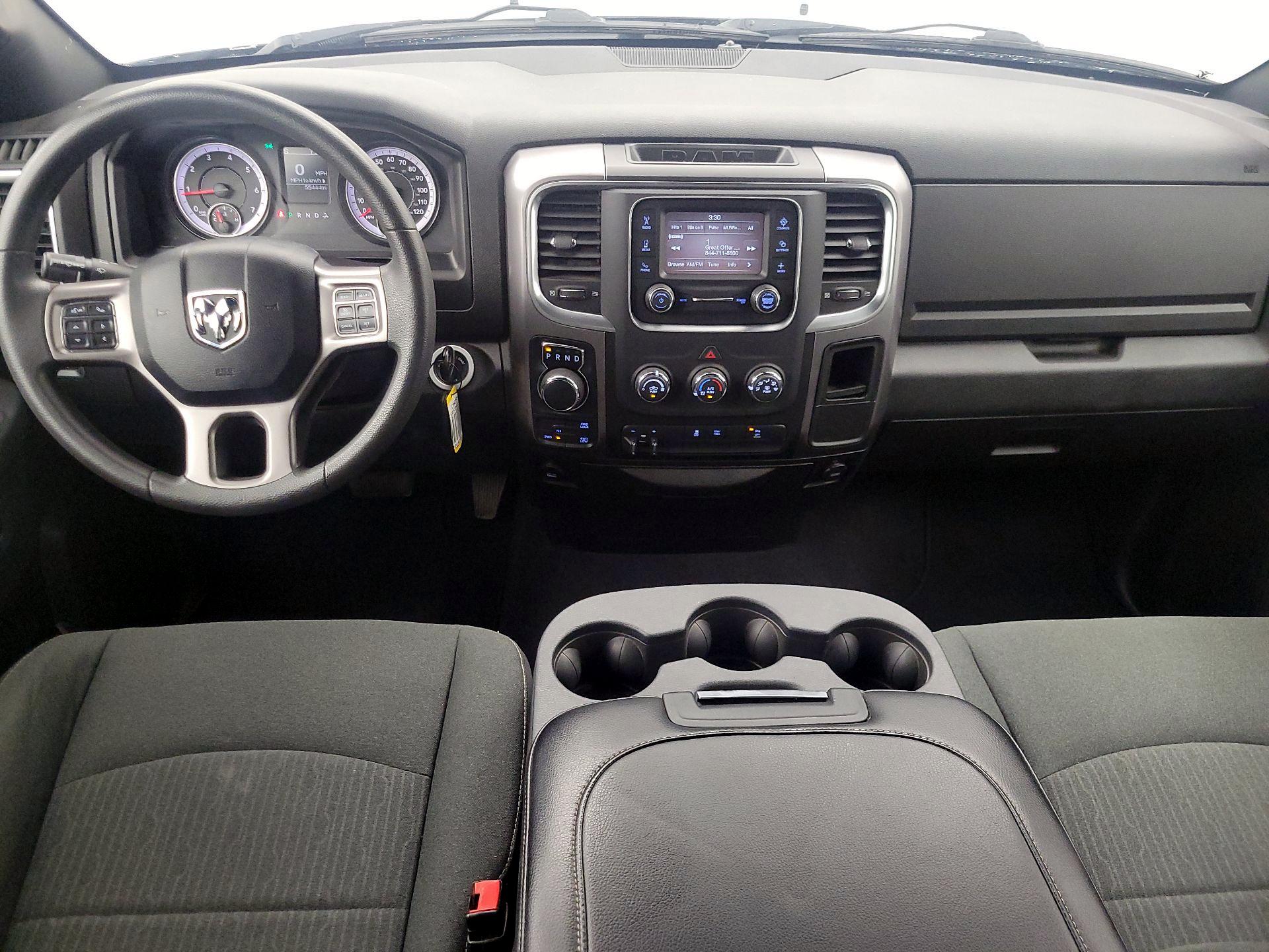 Thumbnail: 2022 RAM 1500 Classic - 9