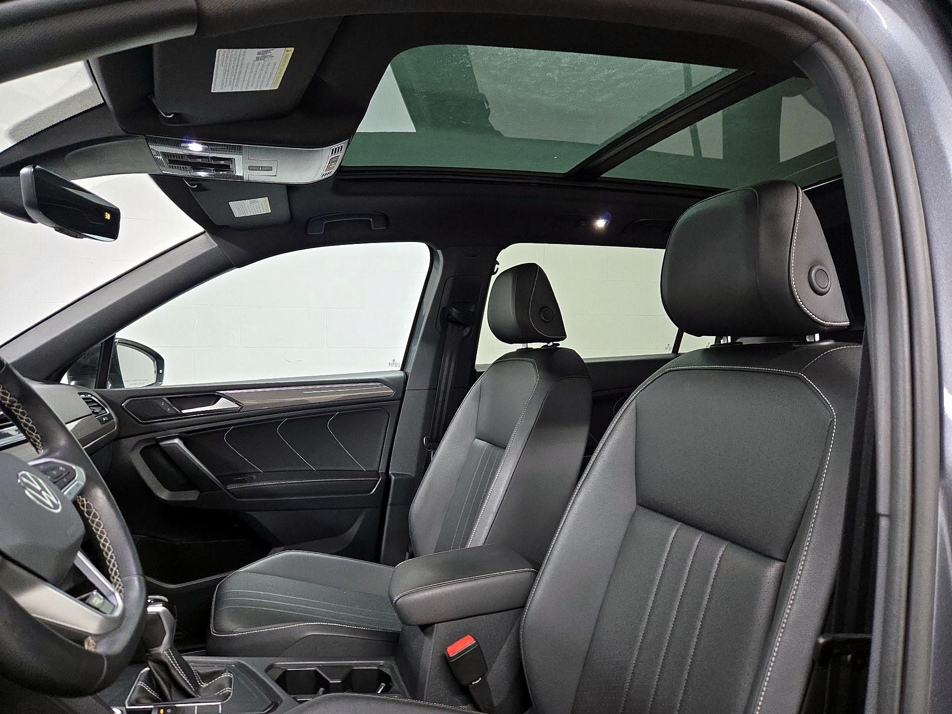Thumbnail: 2023 Volkswagen Tiguan - 19