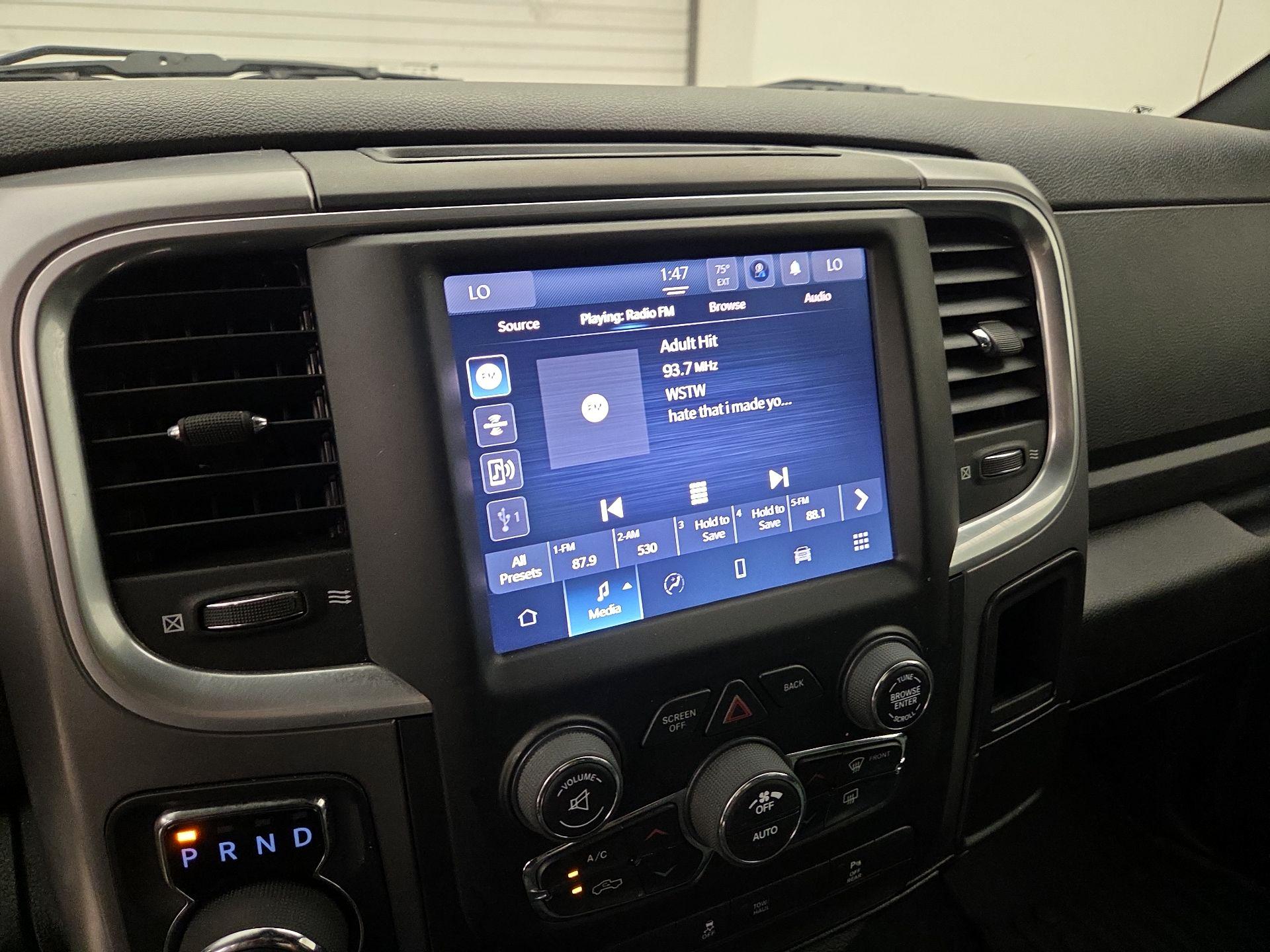 Thumbnail: 2022 RAM 1500 Classic - 15