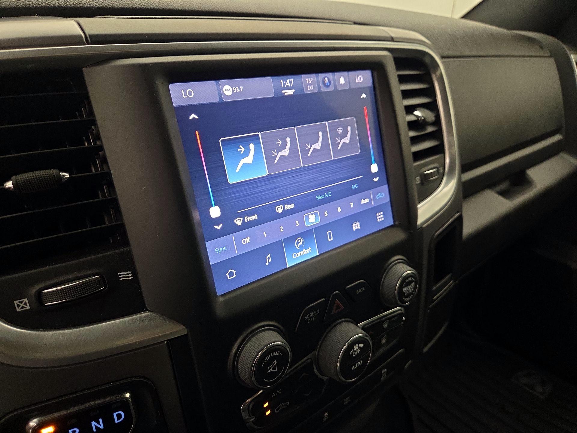 Thumbnail: 2022 RAM 1500 Classic - 16