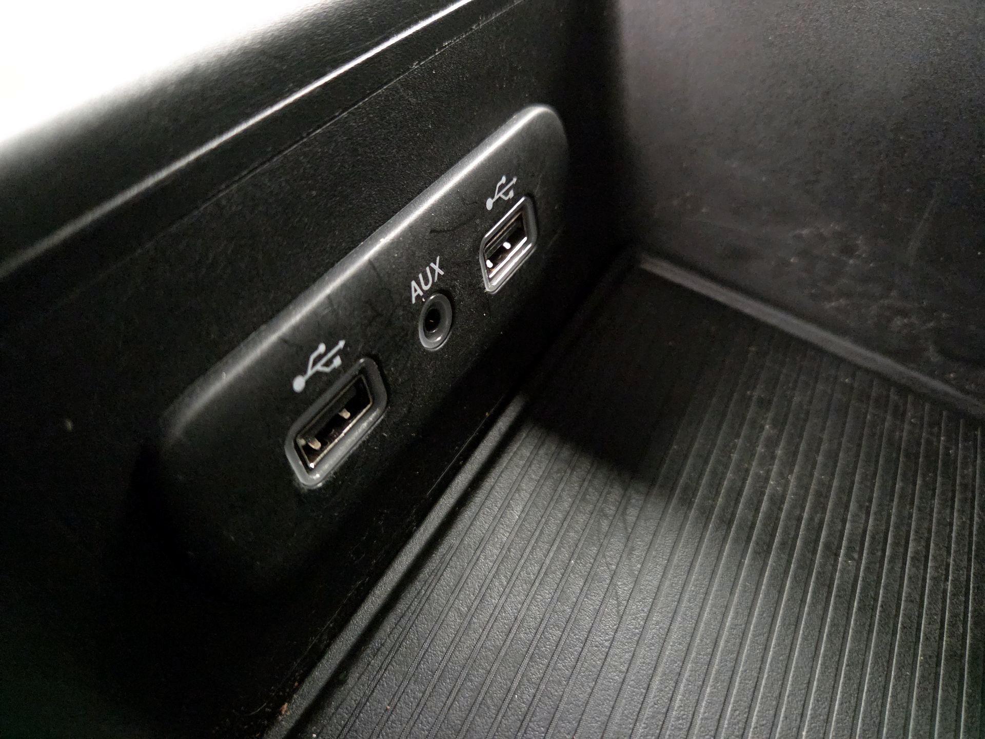 Thumbnail: 2022 RAM 1500 Classic - 18