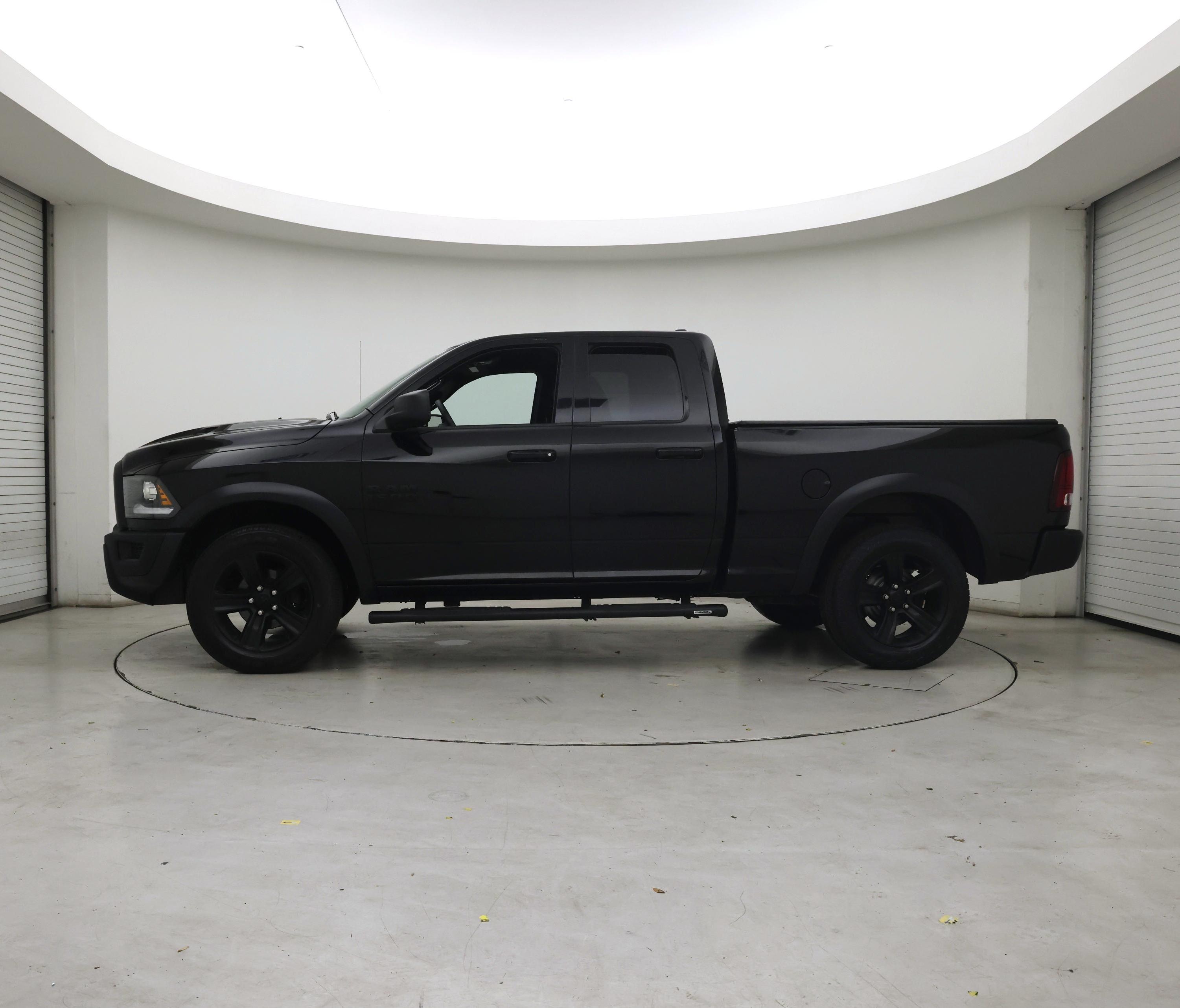 Thumbnail: 2022 RAM 1500 Classic - 3