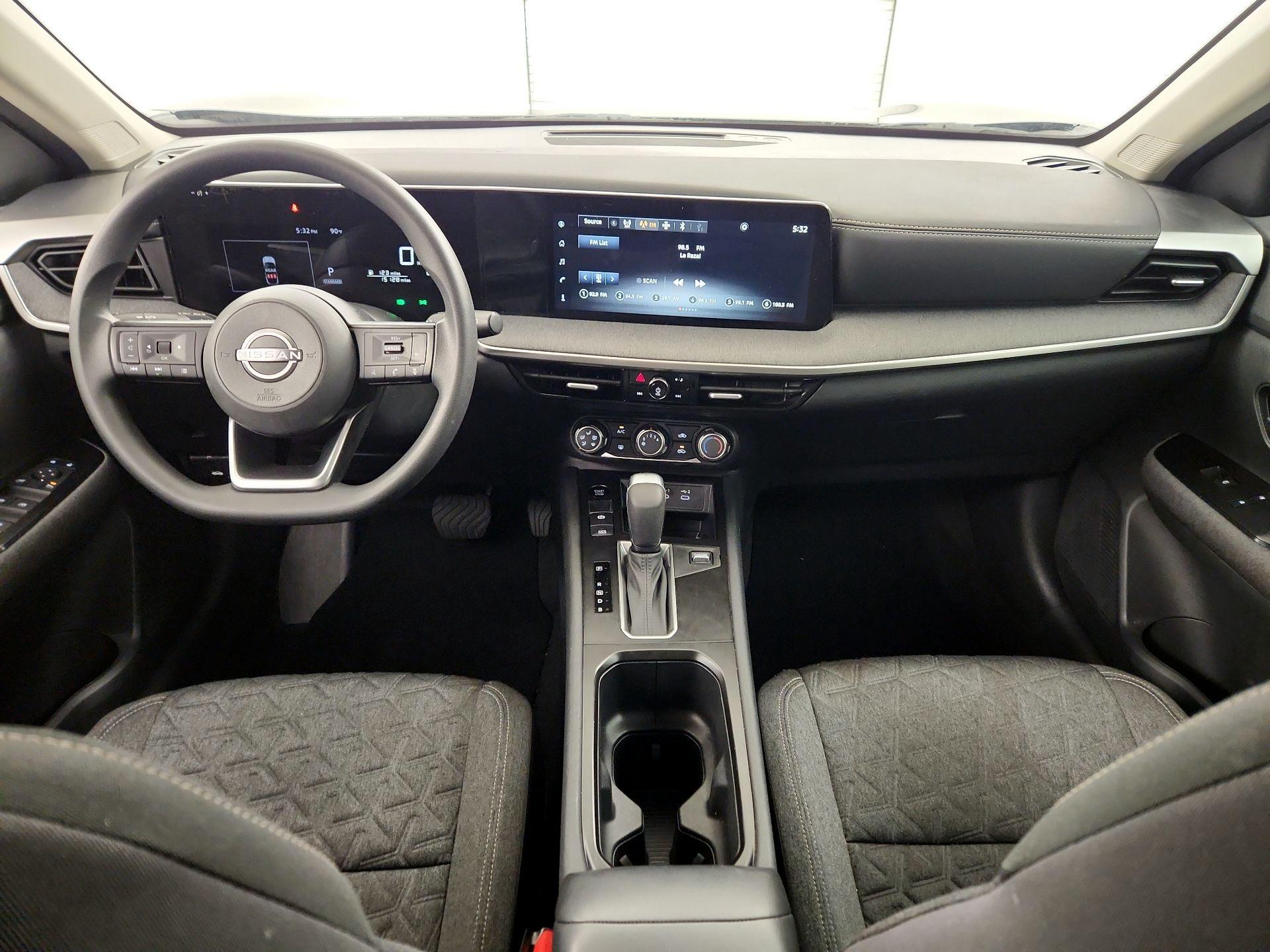 Thumbnail: 2025 Nissan Kicks - 9