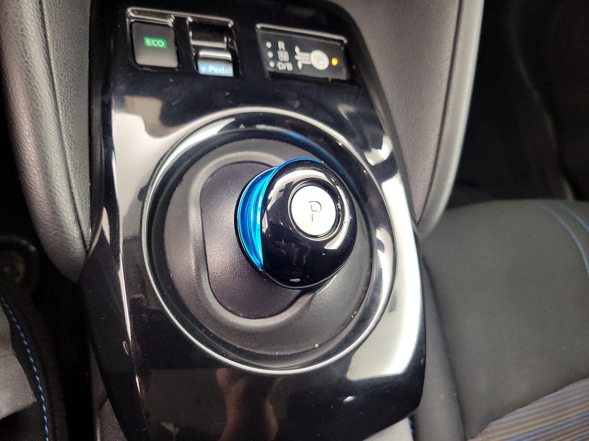 Thumbnail: 2021 Nissan Leaf - 18