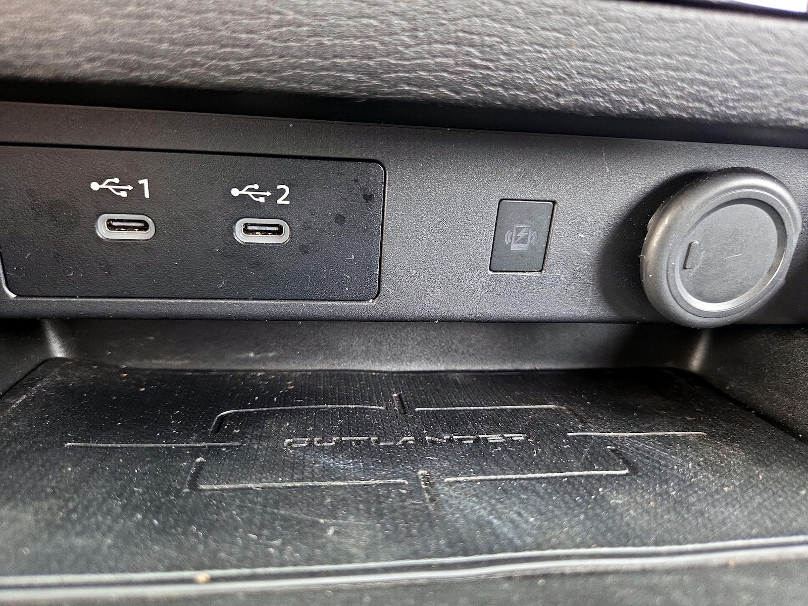 2025 Mitsubishi Outlander SE - Photo 19