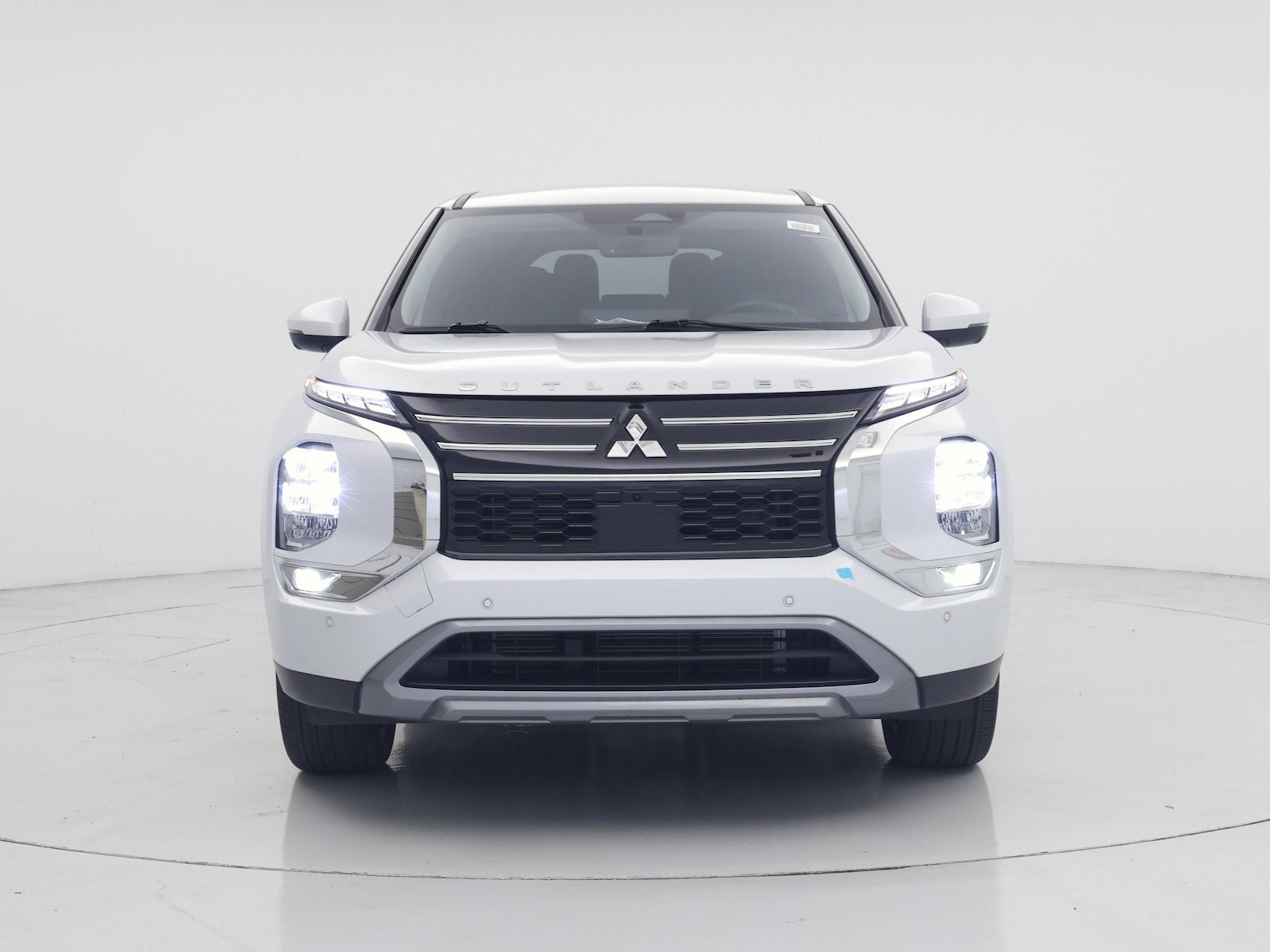 2025 Mitsubishi Outlander SE - Photo 6