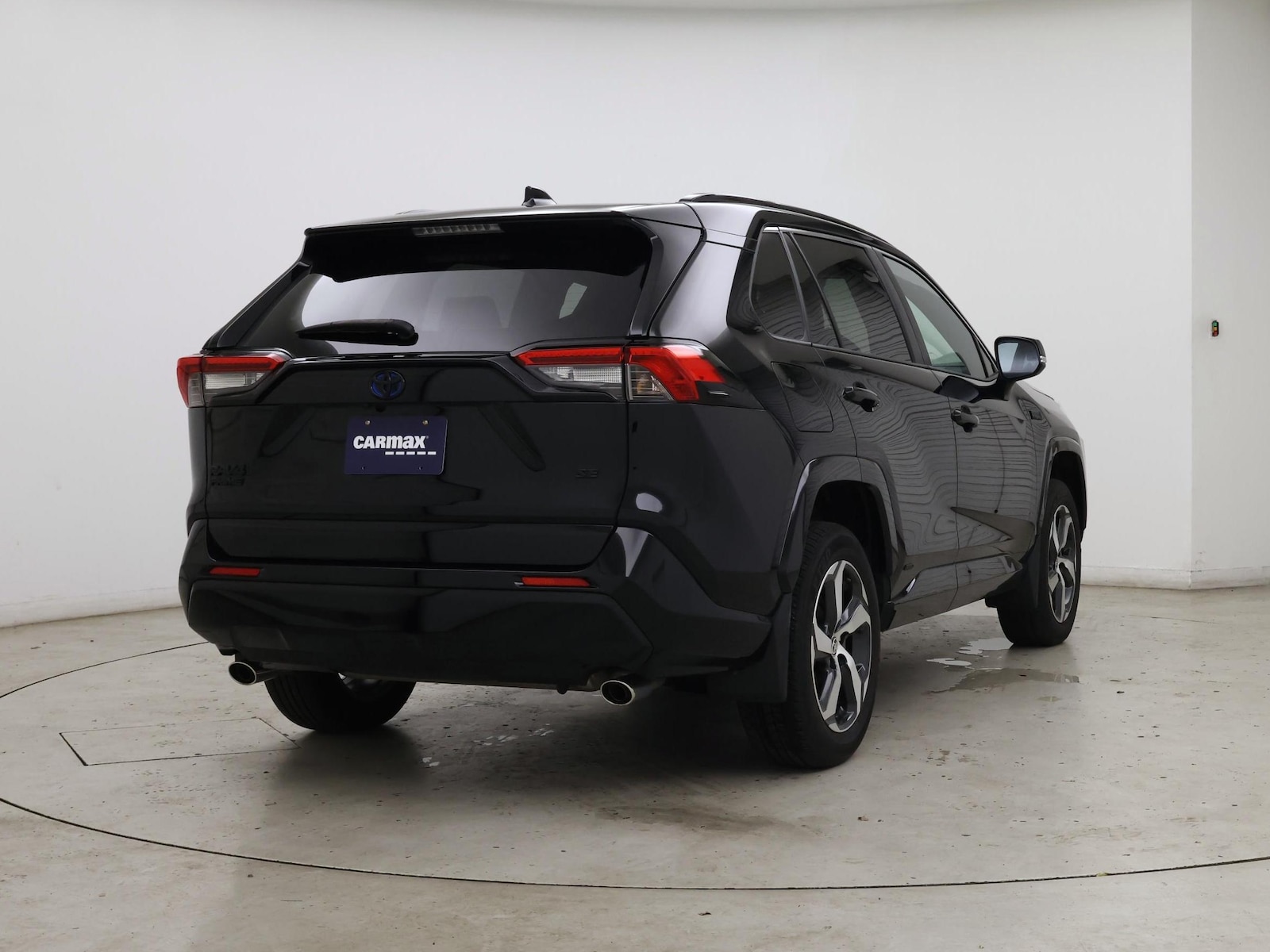 2024 Toyota RAV4 SE - Photo 9