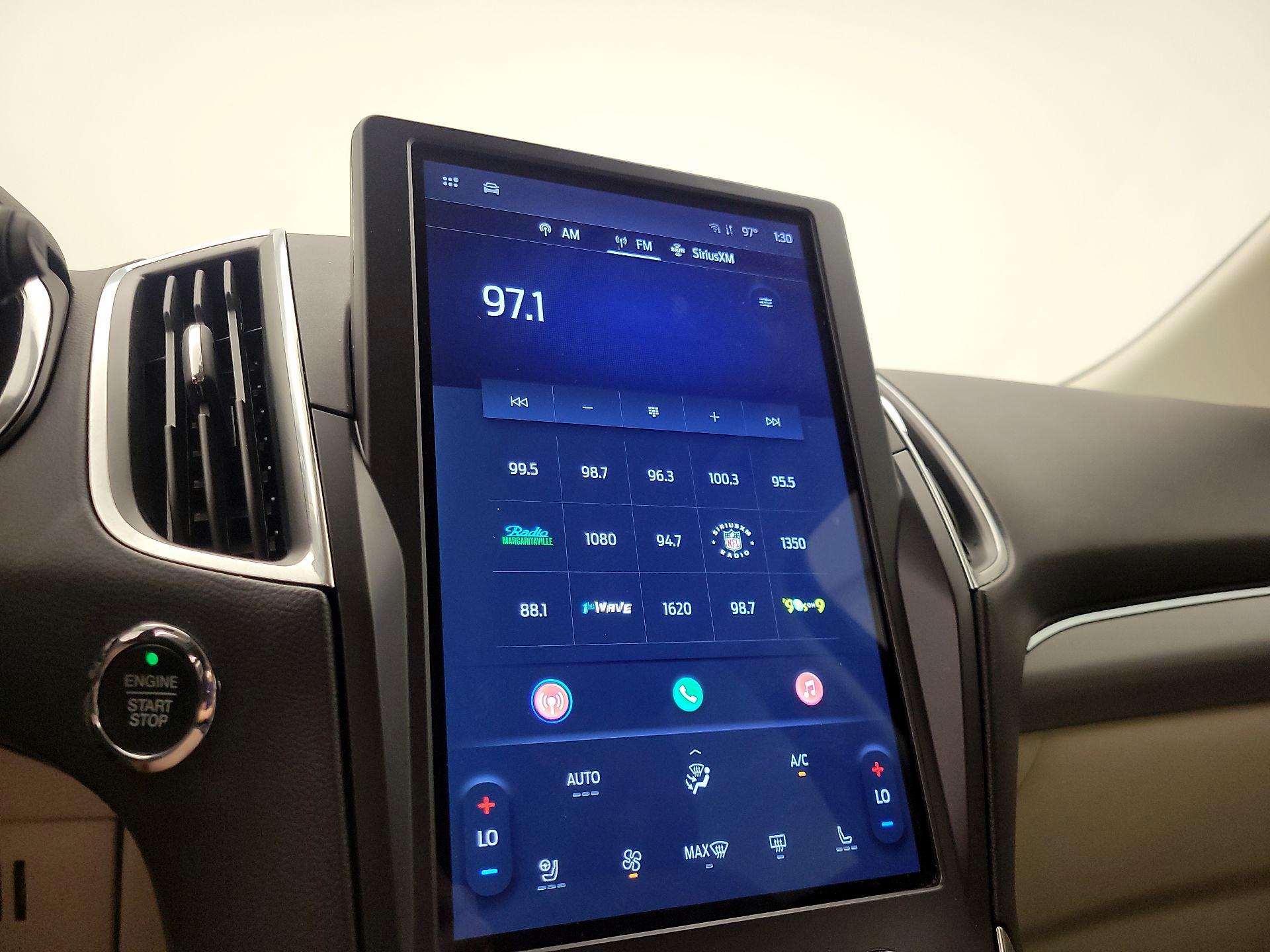 Thumbnail: 2021 Ford Edge - 15