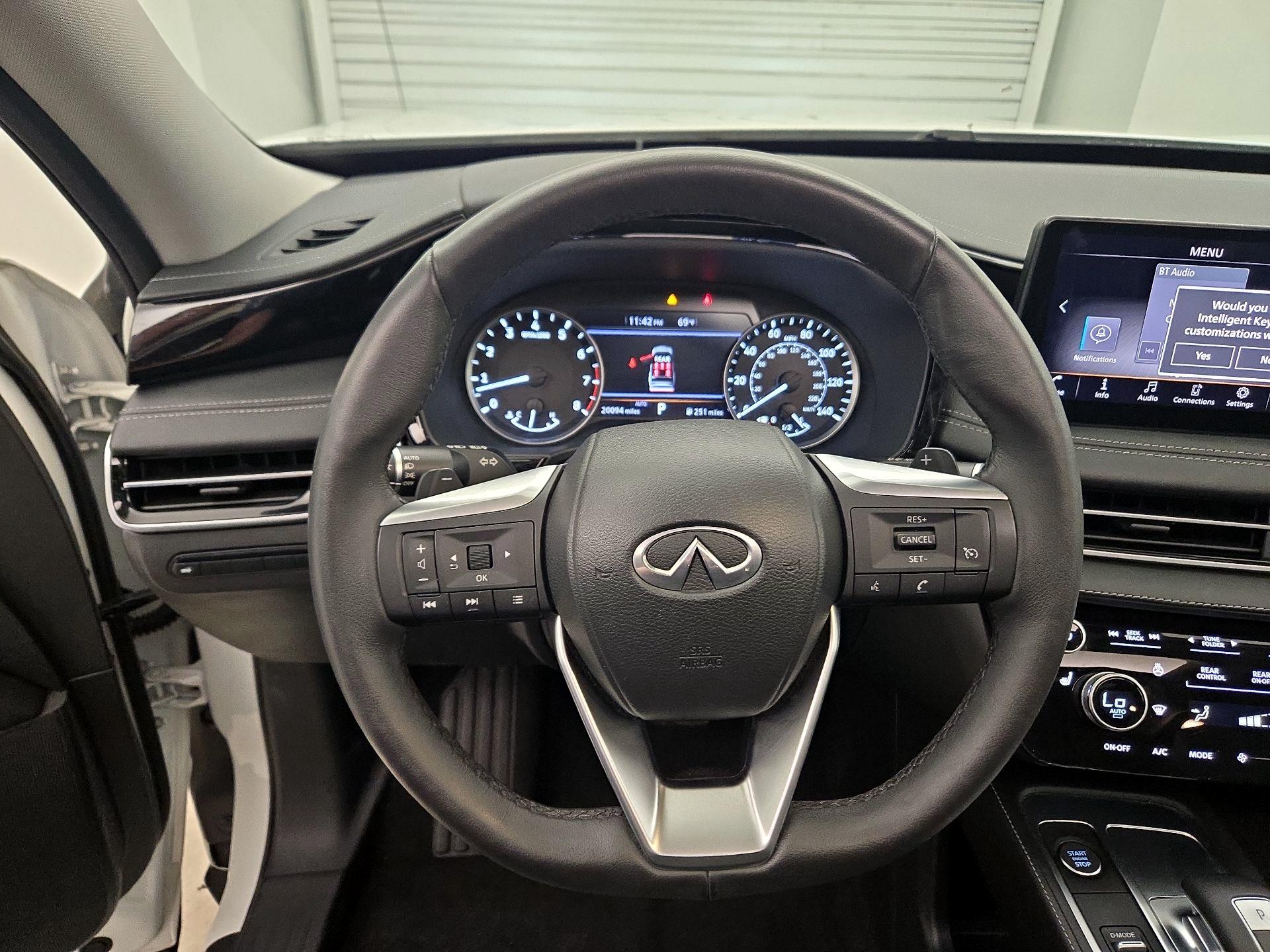 Thumbnail: 2023 INFINITI QX60 - 10