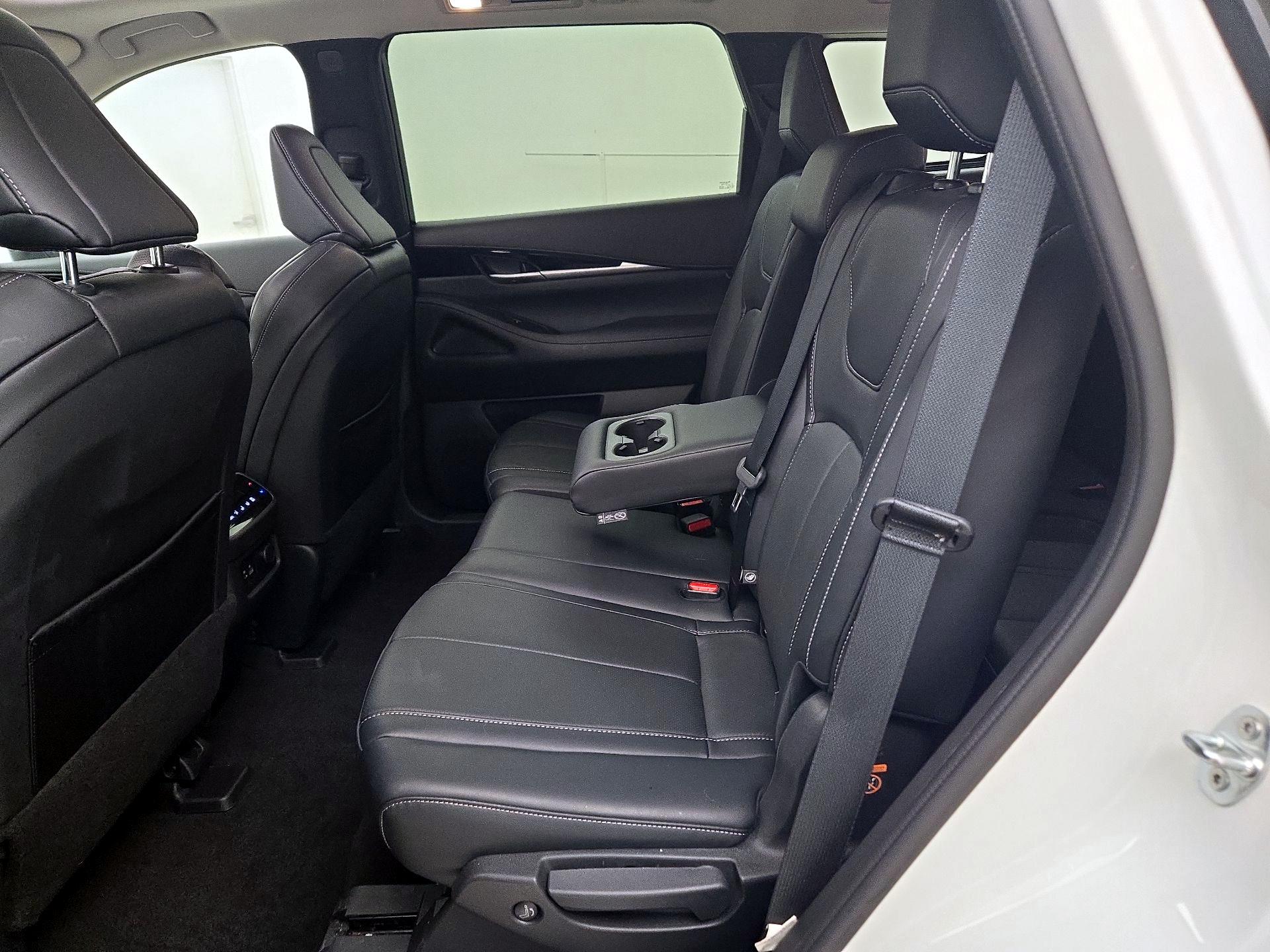 Thumbnail: 2023 INFINITI QX60 - 20