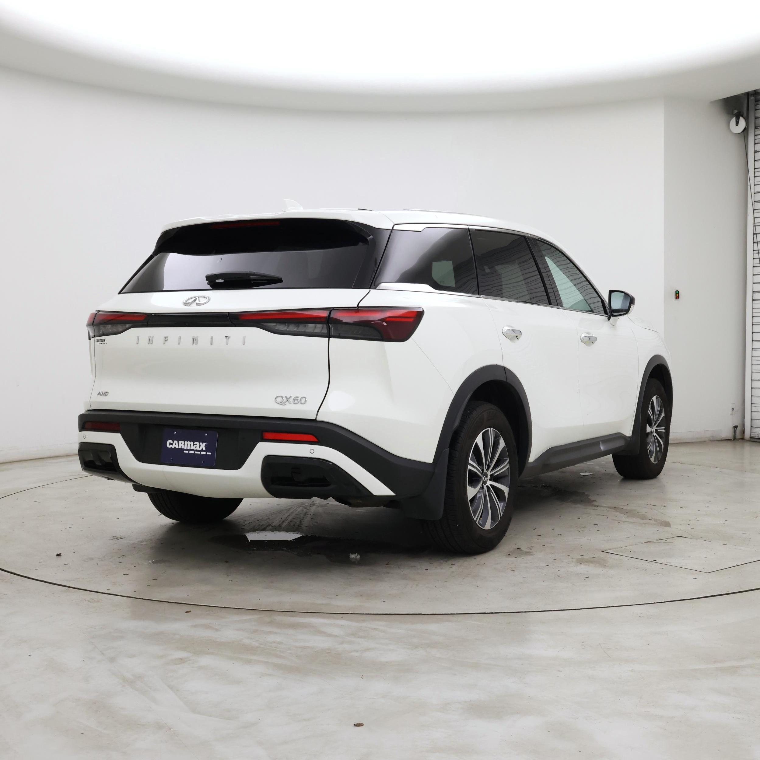 Thumbnail: 2023 INFINITI QX60 - 8