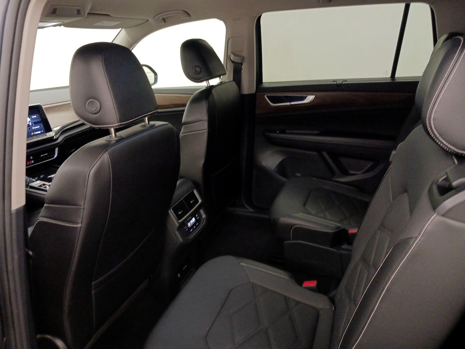 Thumbnail: 2024 Volkswagen Atlas - 19