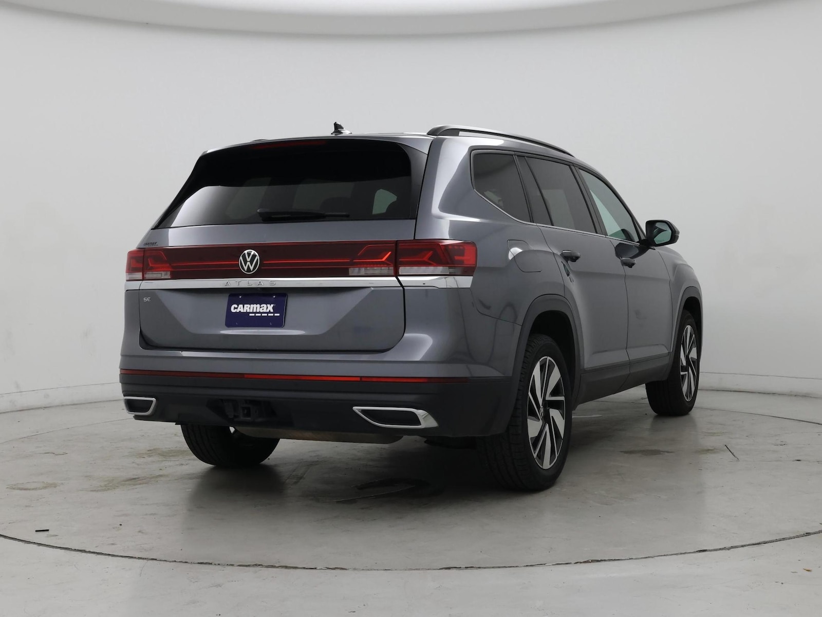2024 Volkswagen Atlas SE w/Tech - Photo 9
