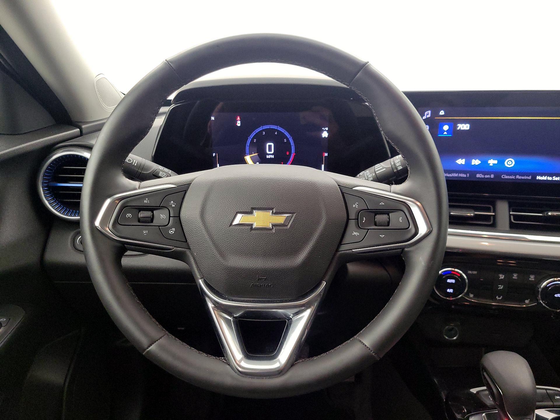 Thumbnail: 2025 Chevrolet Trax - 10