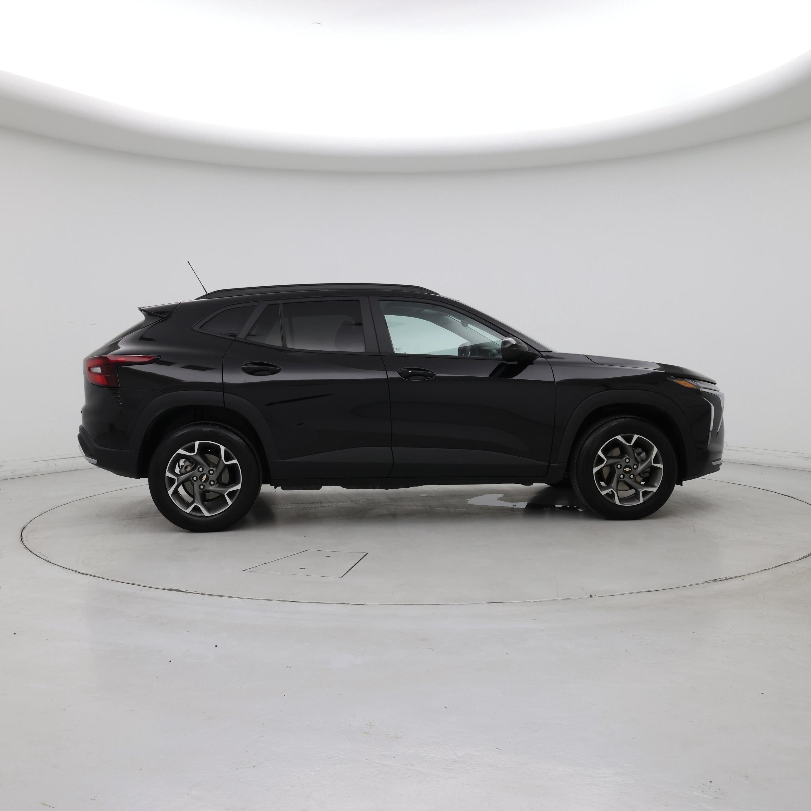 Thumbnail: 2025 Chevrolet Trax - 7