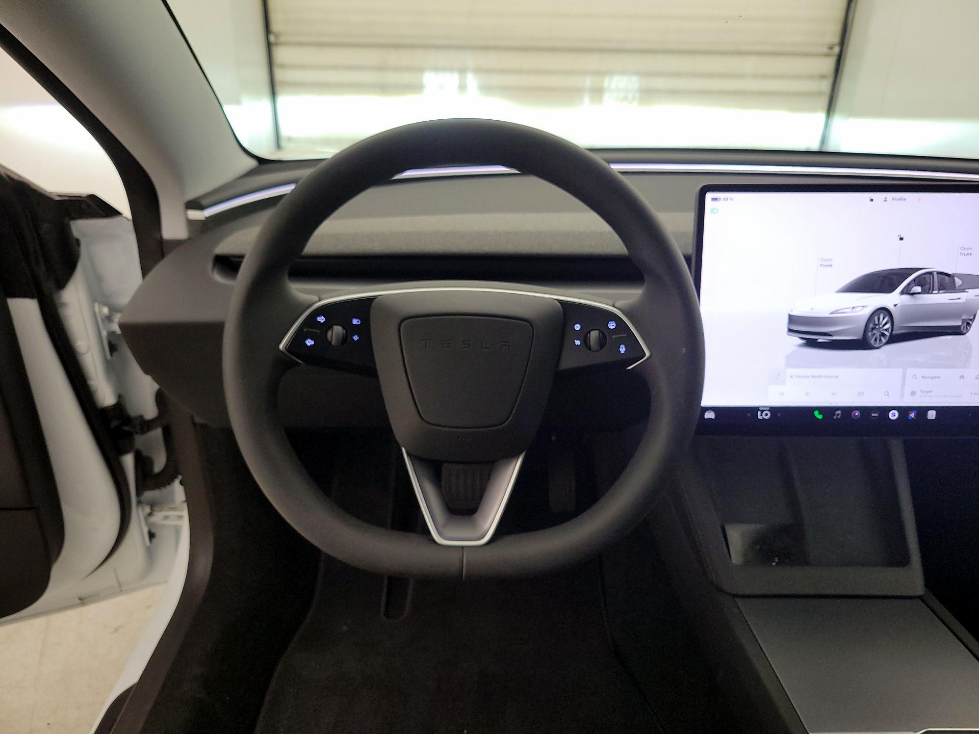 Thumbnail: 2024 Tesla Model 3 - 10
