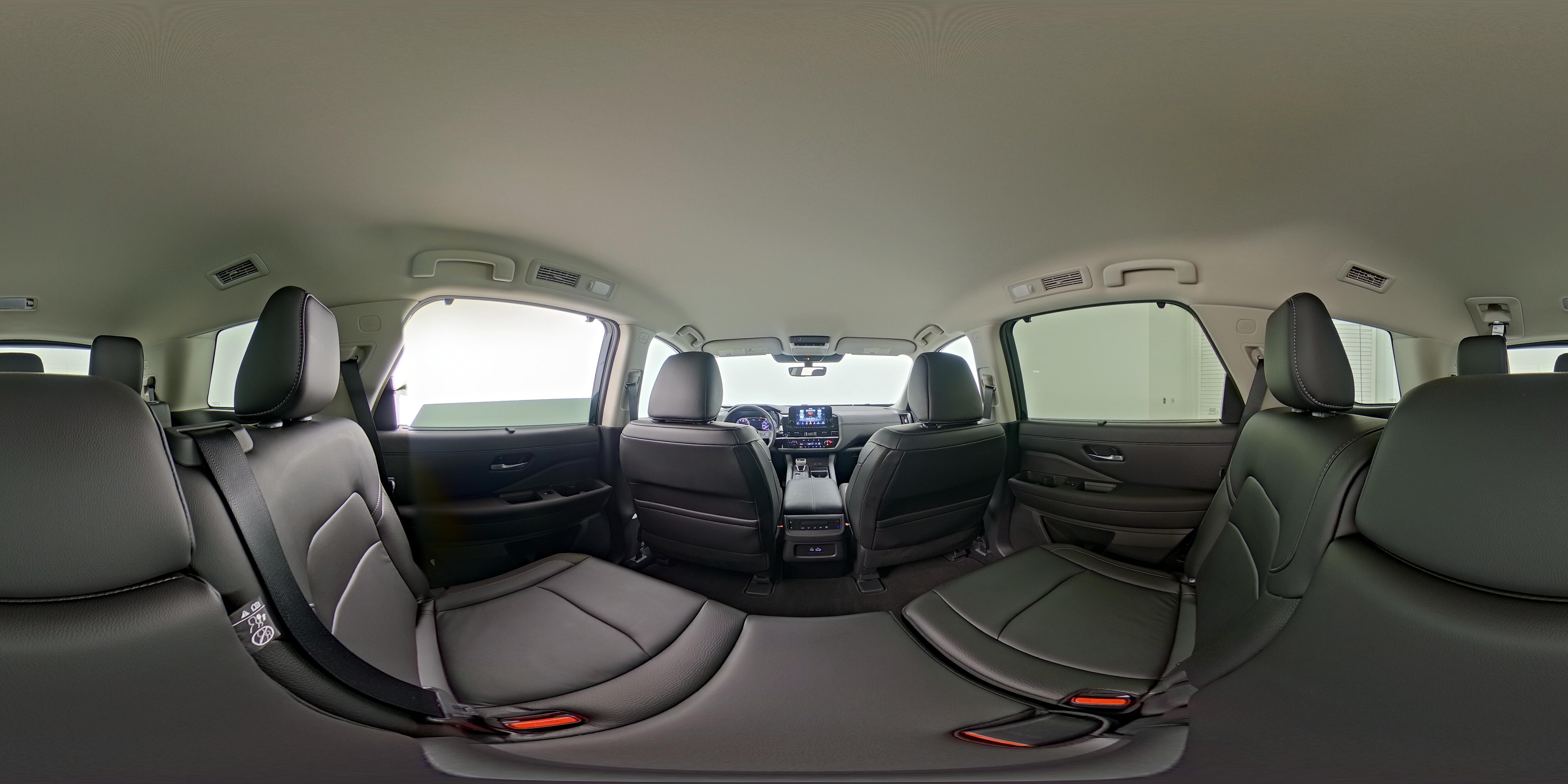 2025 Nissan Pathfinder SL - Photo 28