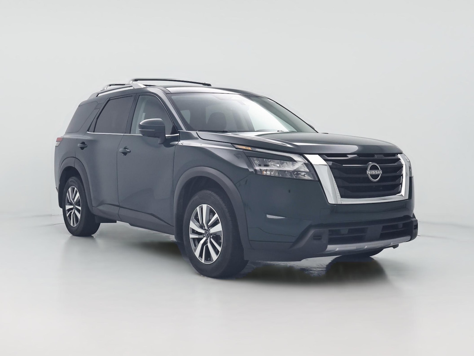 2025 Nissan Pathfinder SL - Photo 1
