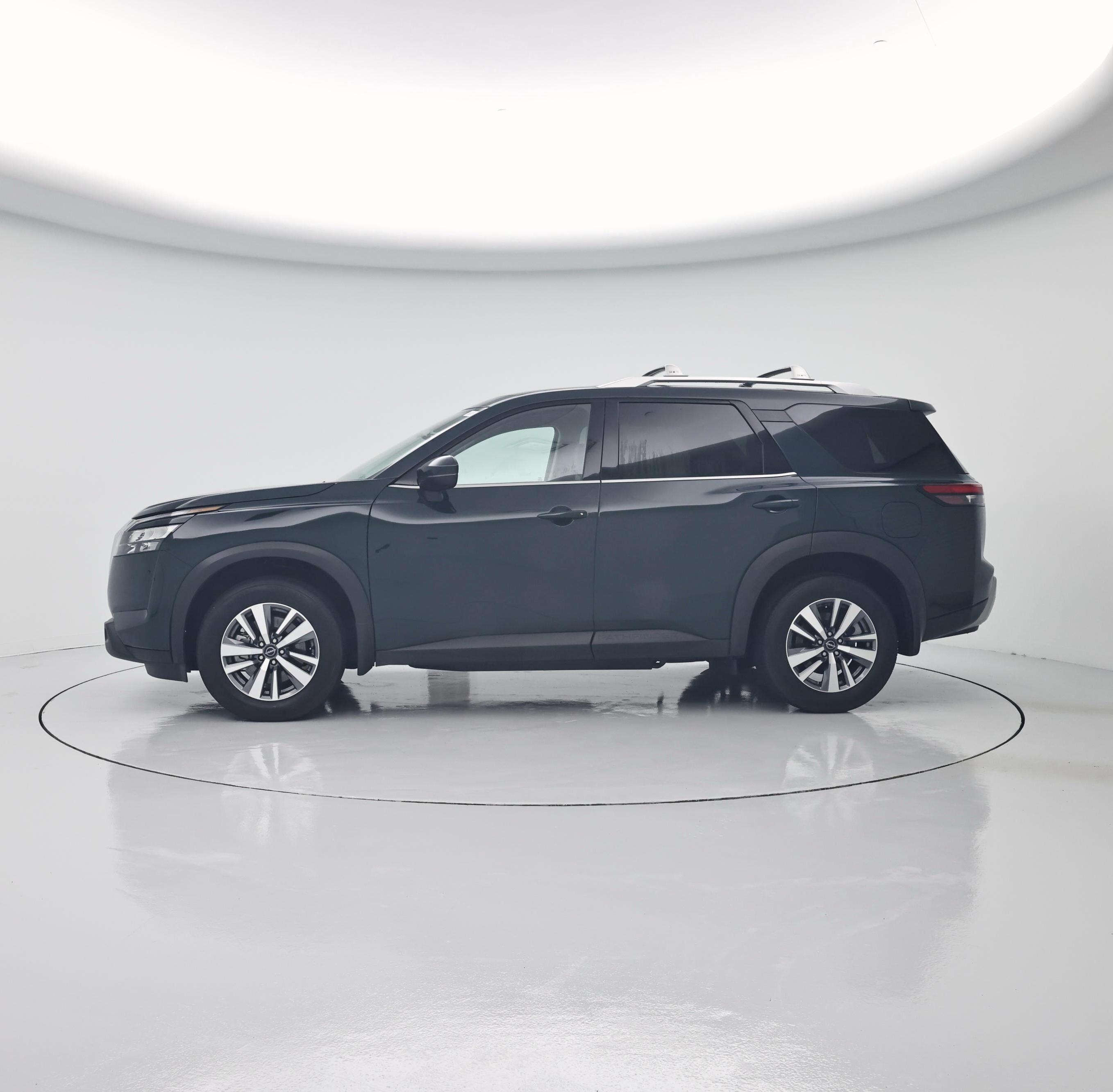 Thumbnail: 2025 Nissan Pathfinder - 3
