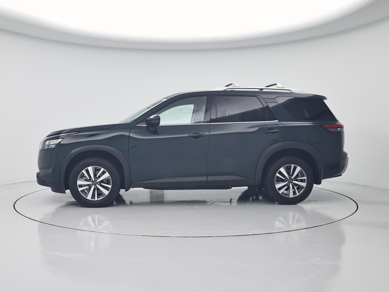2025 Nissan Pathfinder SL - Photo 4