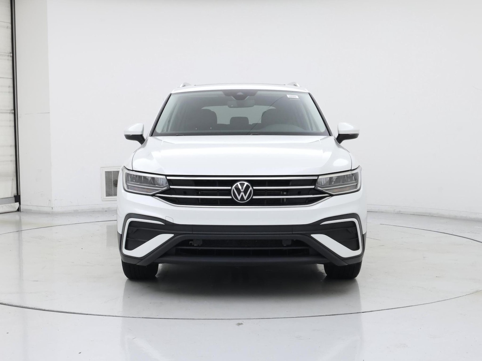 2023 Volkswagen Tiguan SE - Photo 6