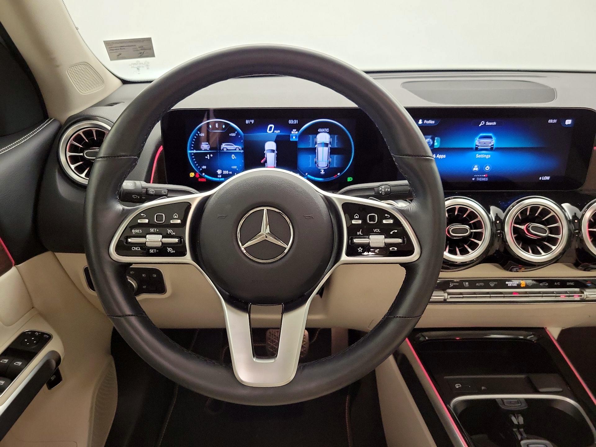Thumbnail: 2023 Mercedes-Benz GLB - 10