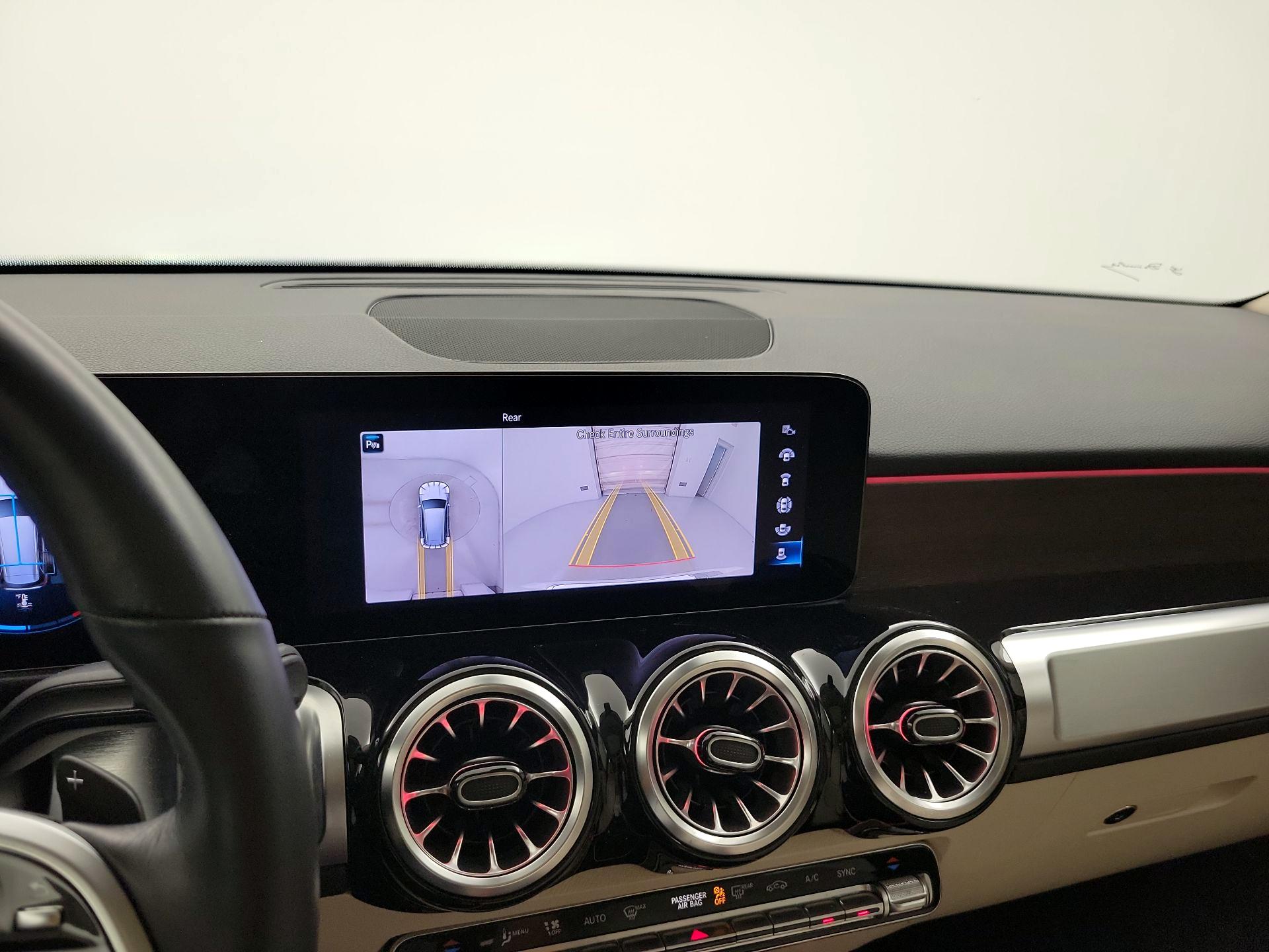 Thumbnail: 2023 Mercedes-Benz GLB - 14