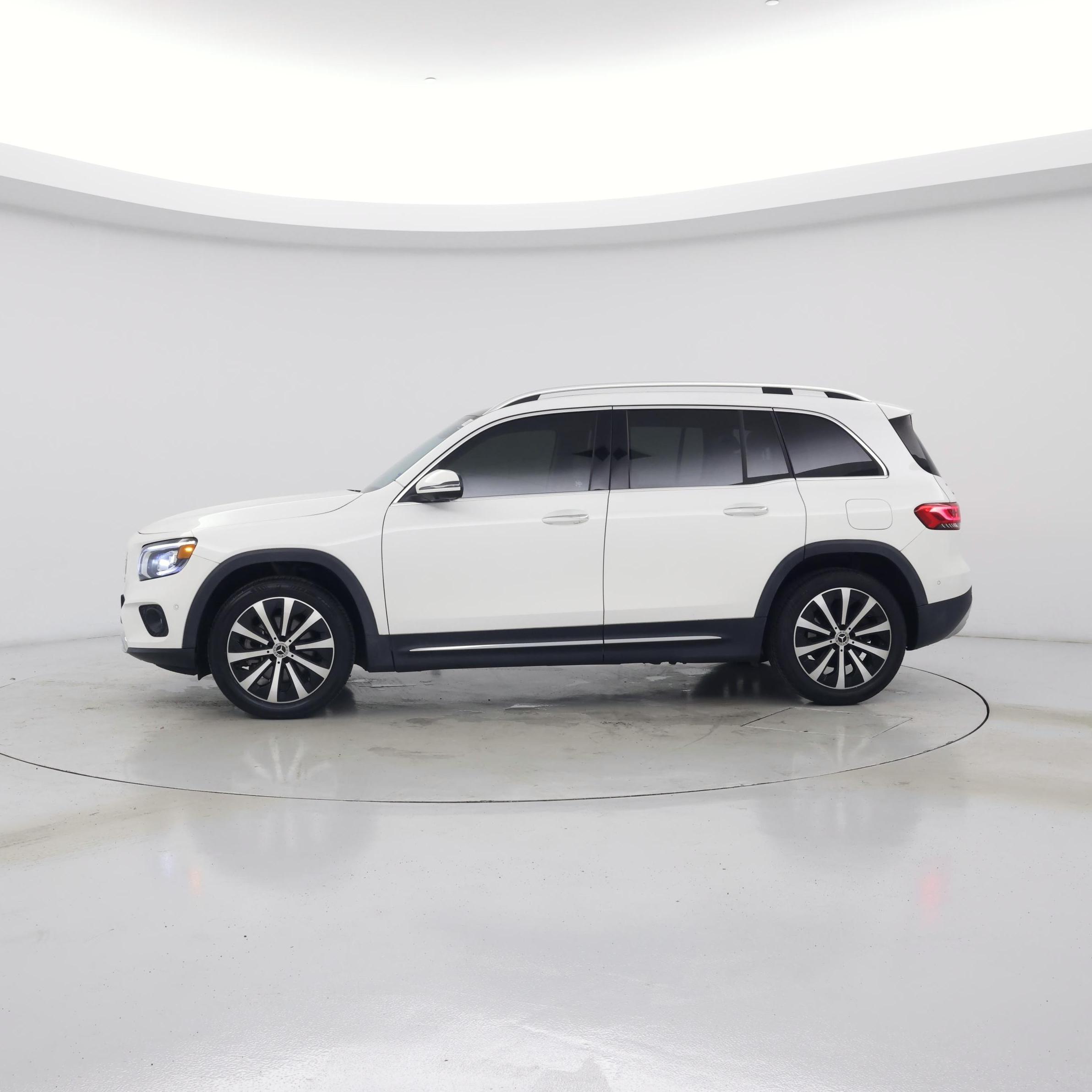 Thumbnail: 2023 Mercedes-Benz GLB - 3