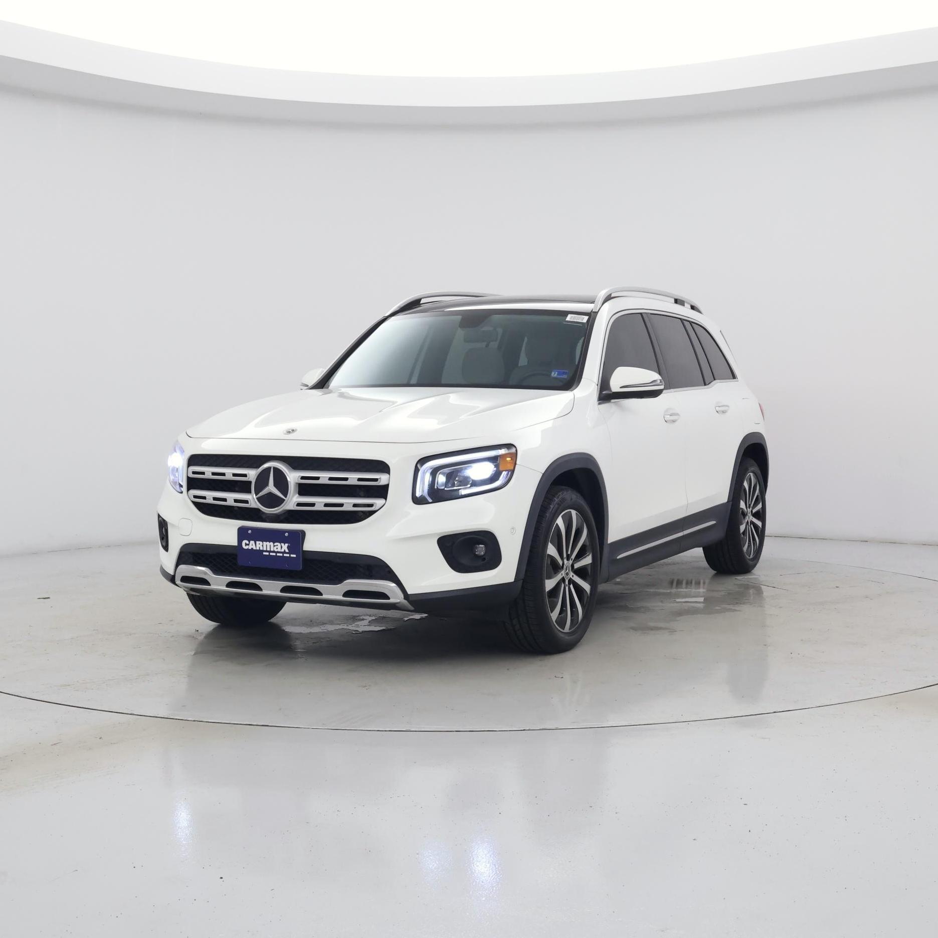 Thumbnail: 2023 Mercedes-Benz GLB - 4