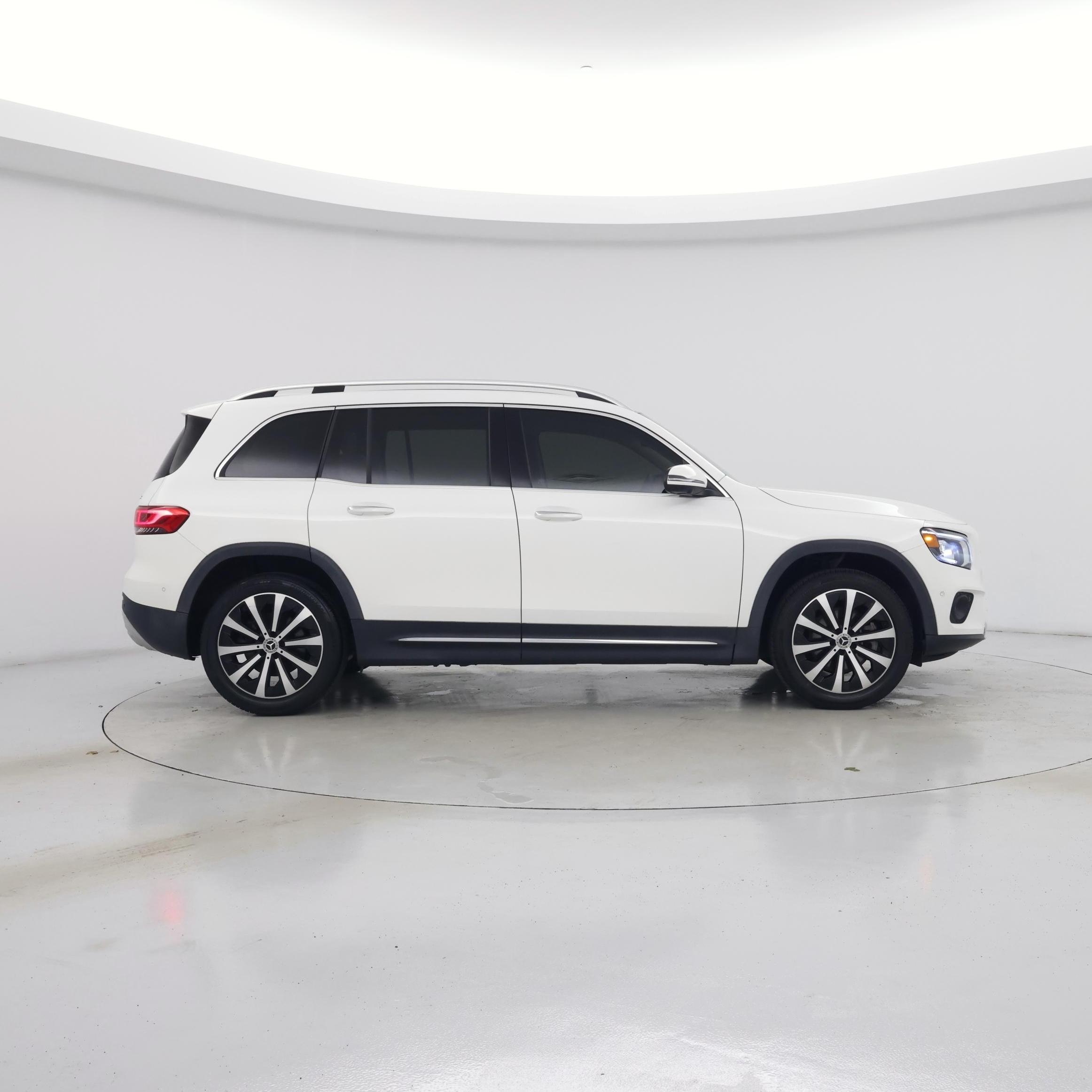 Thumbnail: 2023 Mercedes-Benz GLB - 7