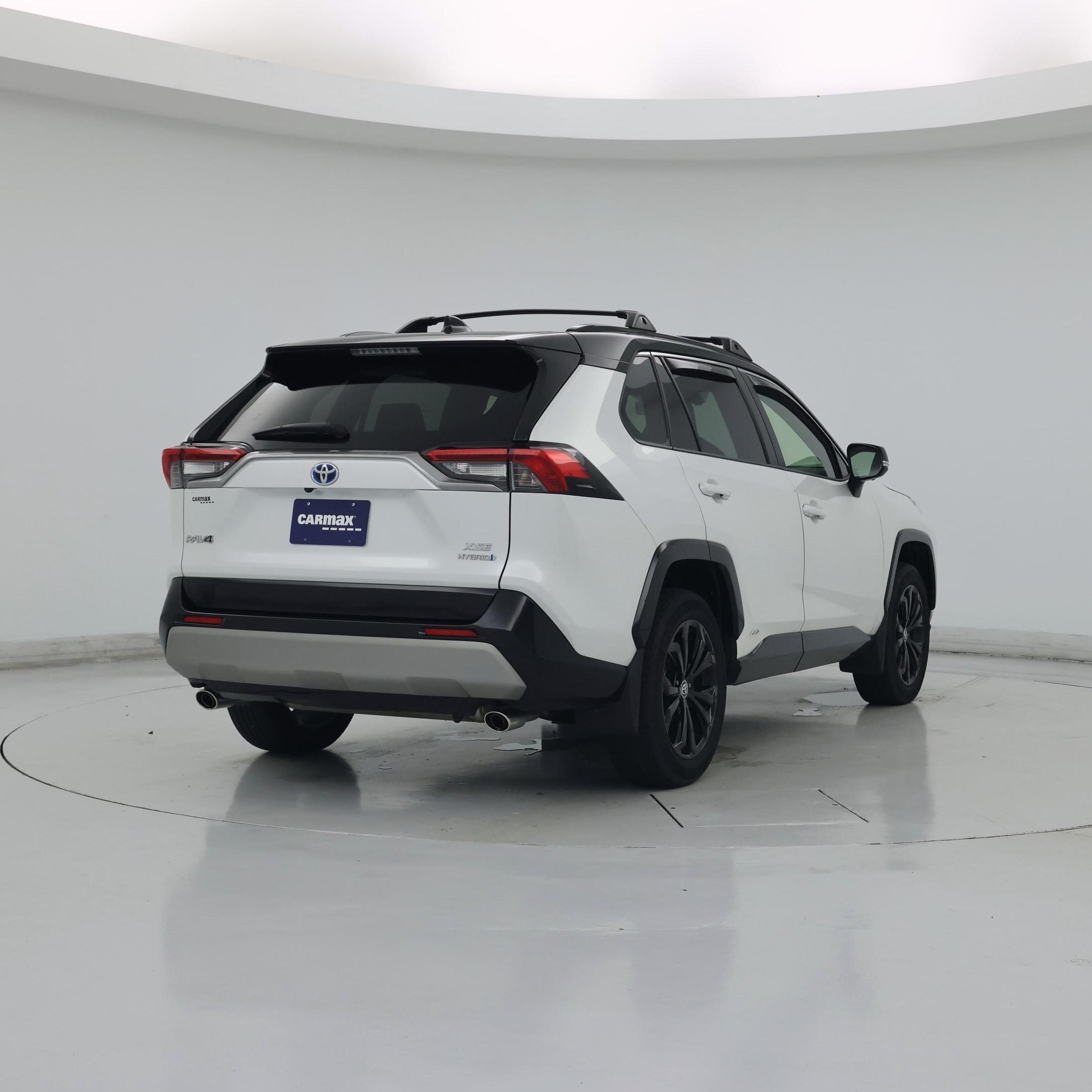 Thumbnail: 2023 Toyota RAV4 - 8
