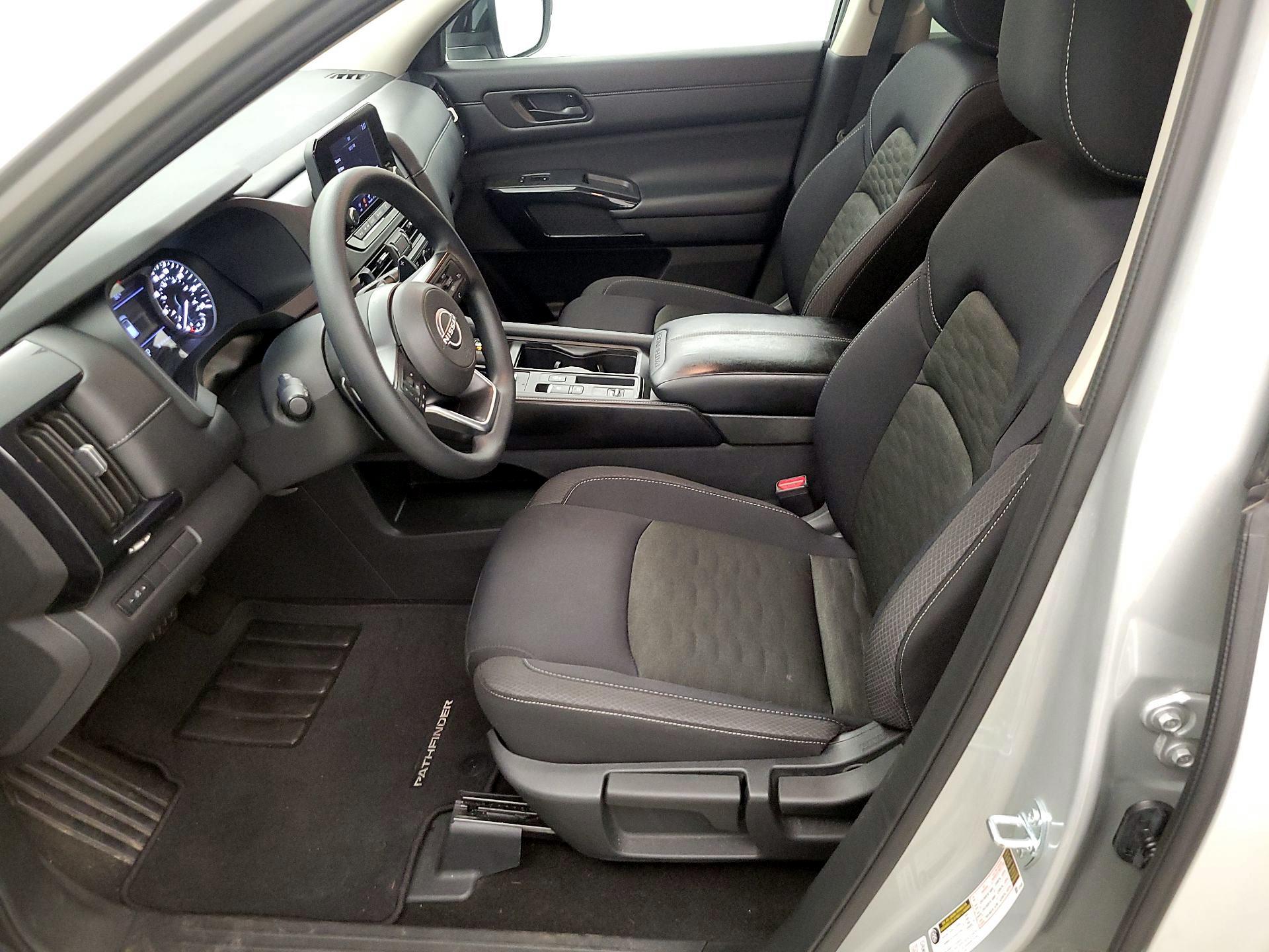Thumbnail: 2025 Nissan Pathfinder - 11