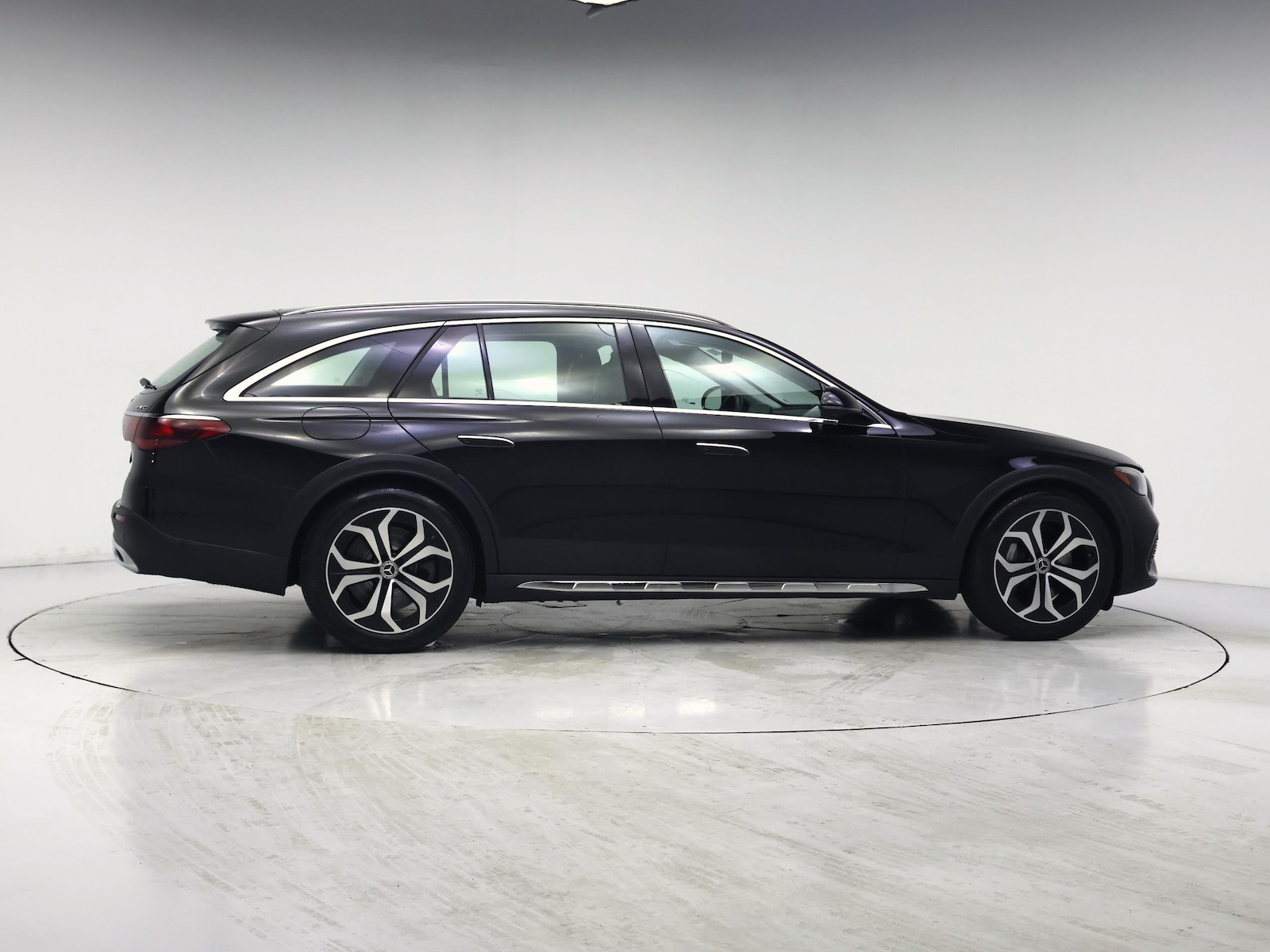 2025 Mercedes-Benz E-Class E450 All-Terrain - Photo 8
