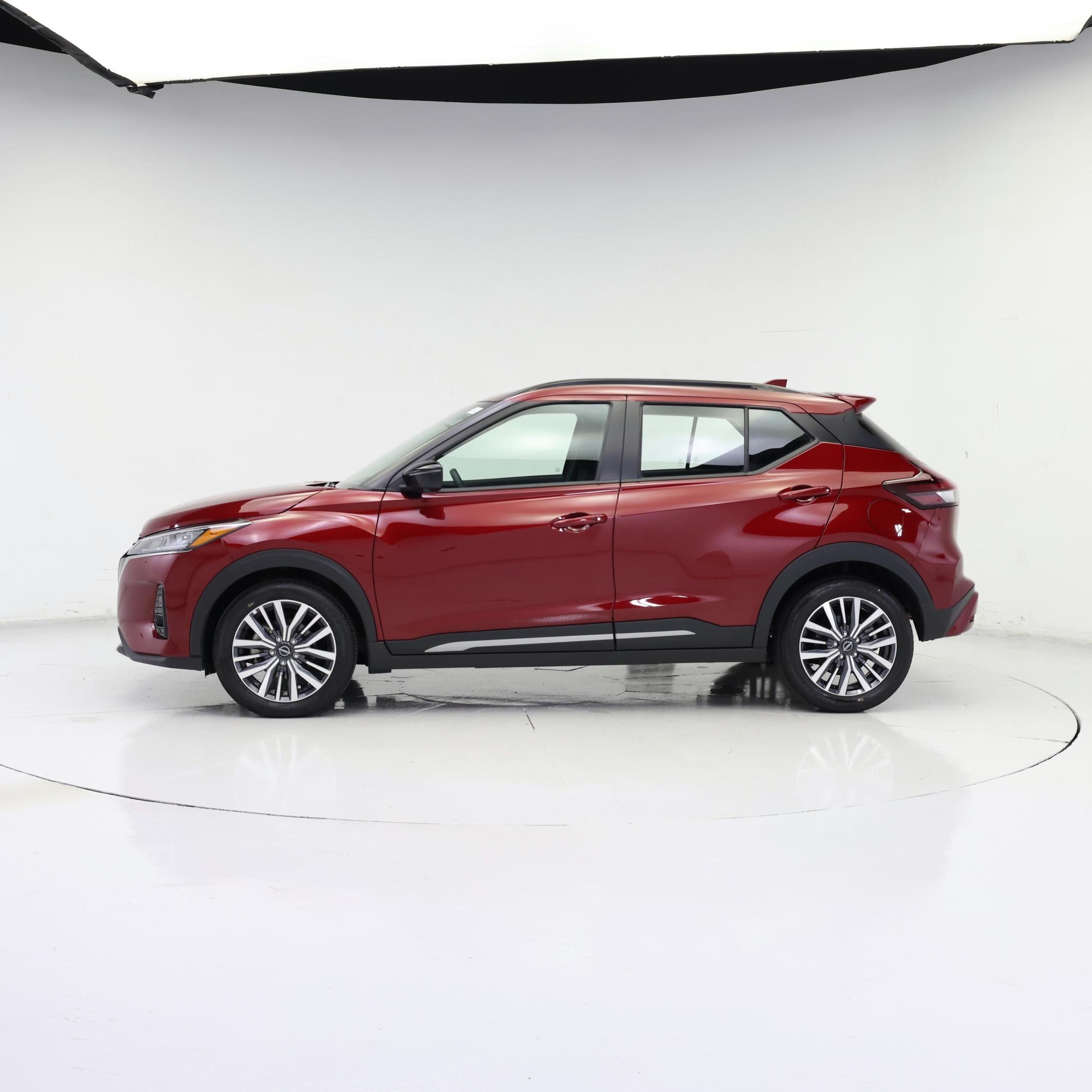 Thumbnail: 2024 Nissan Kicks - 3