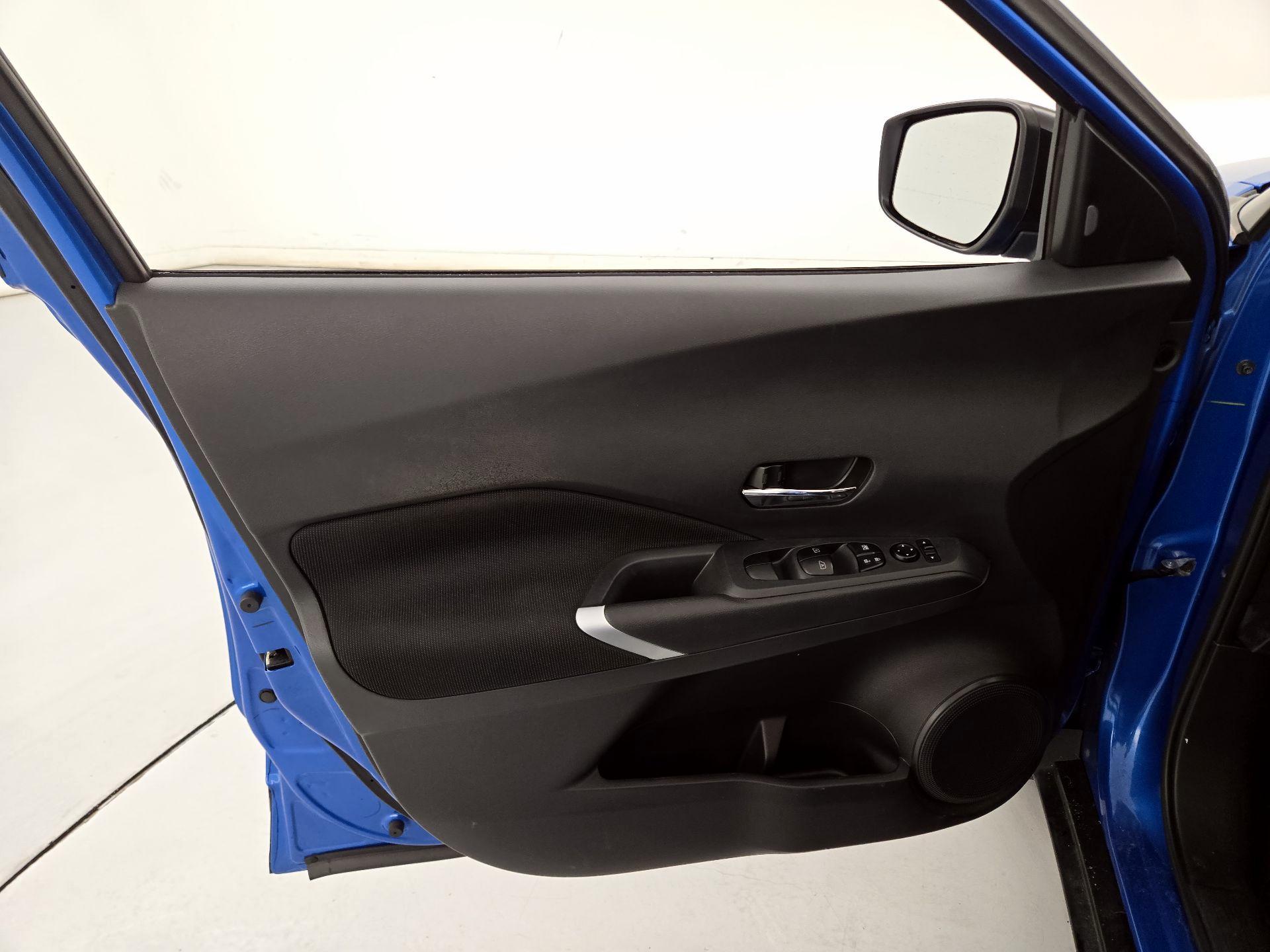 Thumbnail: 2022 Nissan Kicks - 12