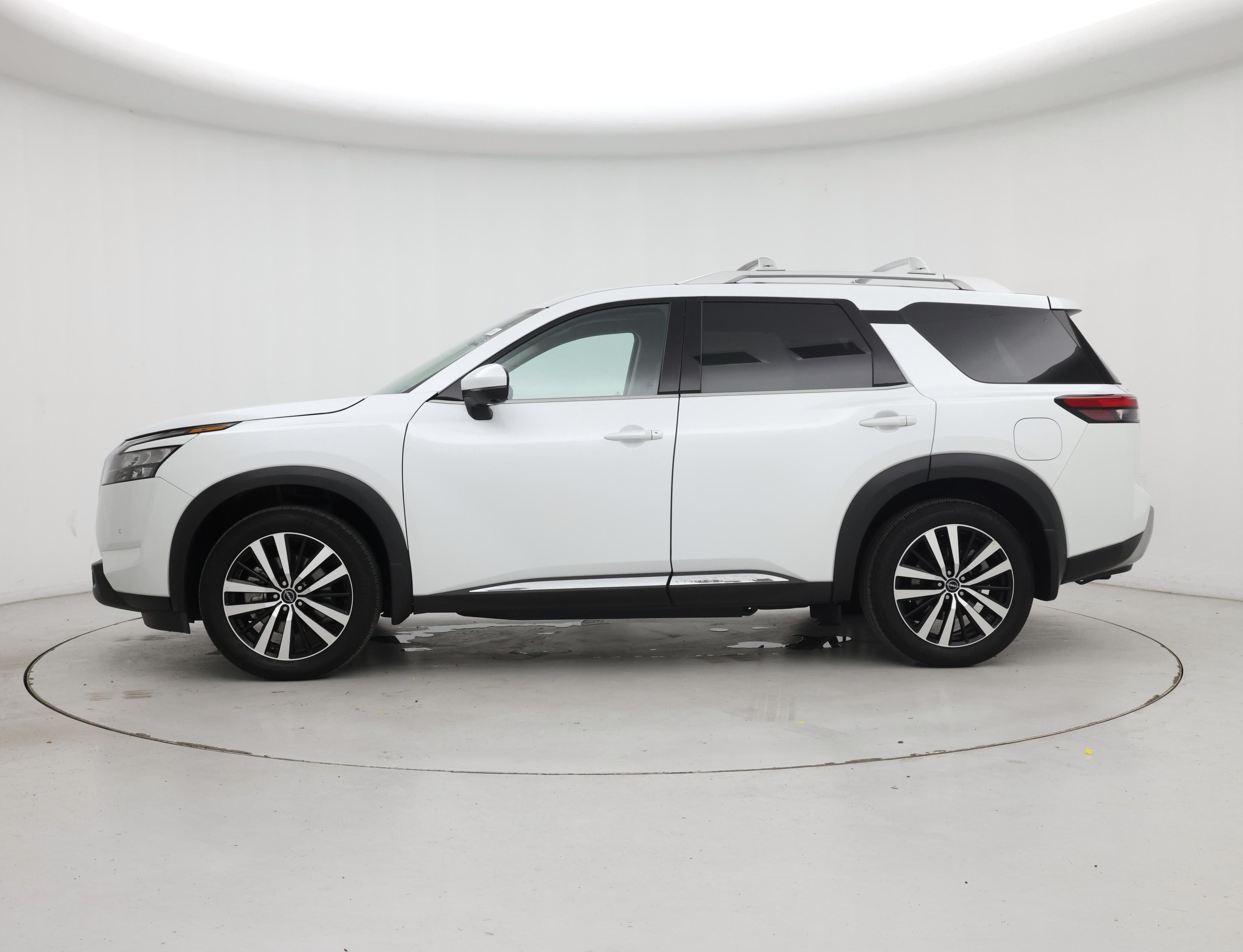 Thumbnail: 2025 Nissan Pathfinder - 3