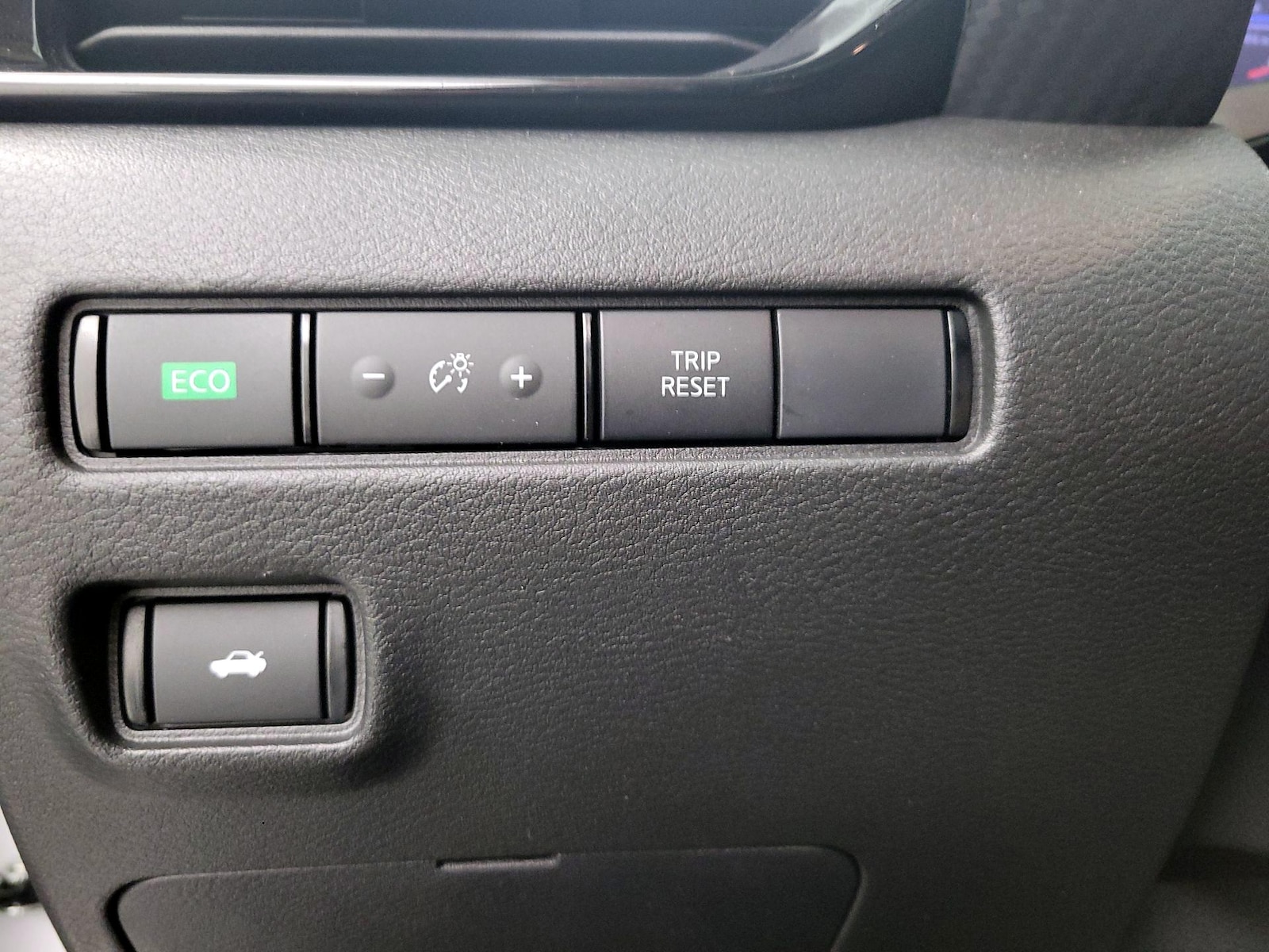 2025 Nissan Sentra SV - Photo 14