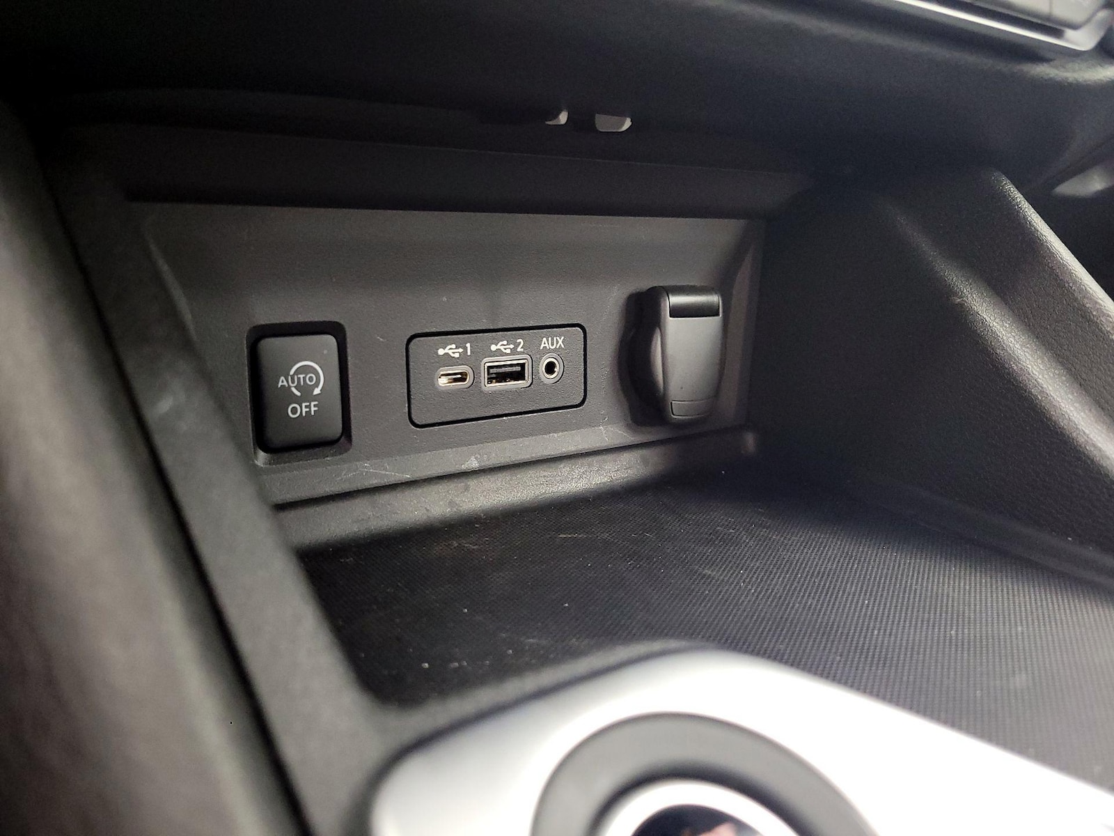 2025 Nissan Sentra SV - Photo 19