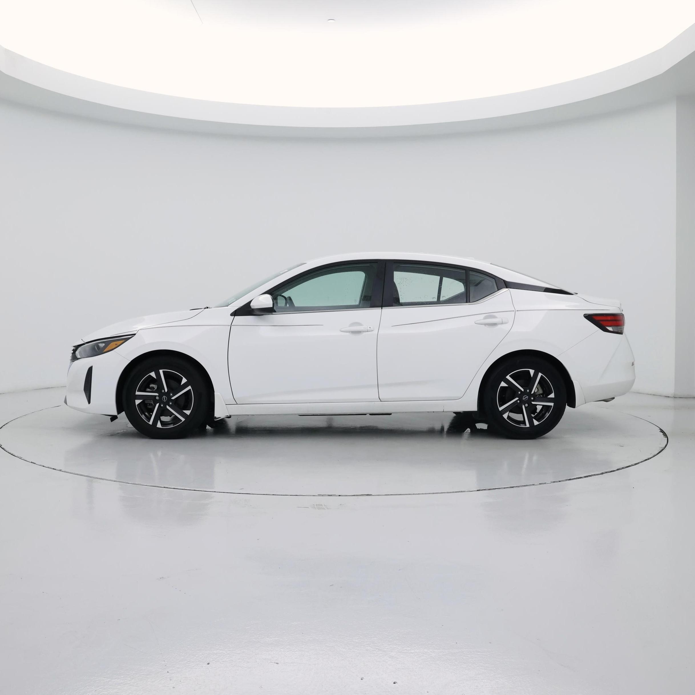 Thumbnail: 2025 Nissan Sentra - 3