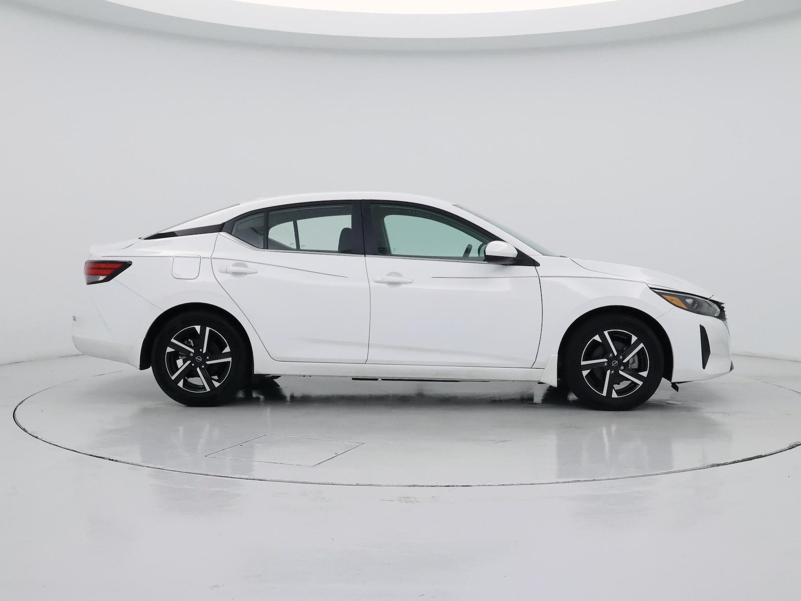 2025 Nissan Sentra SV - Photo 8
