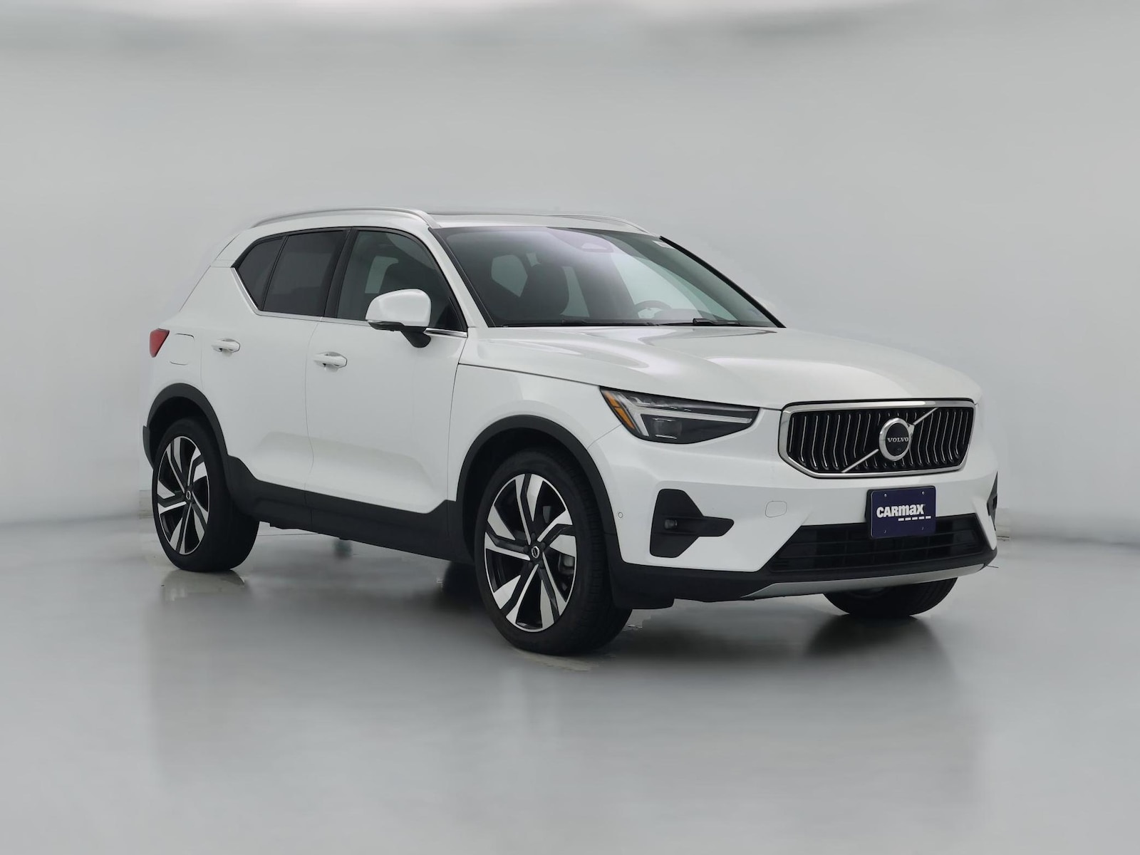 2023 Volvo XC40