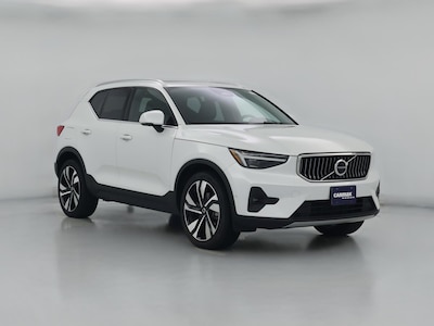 2023 Volvo XC40 B4 Ultimate Bright Theme